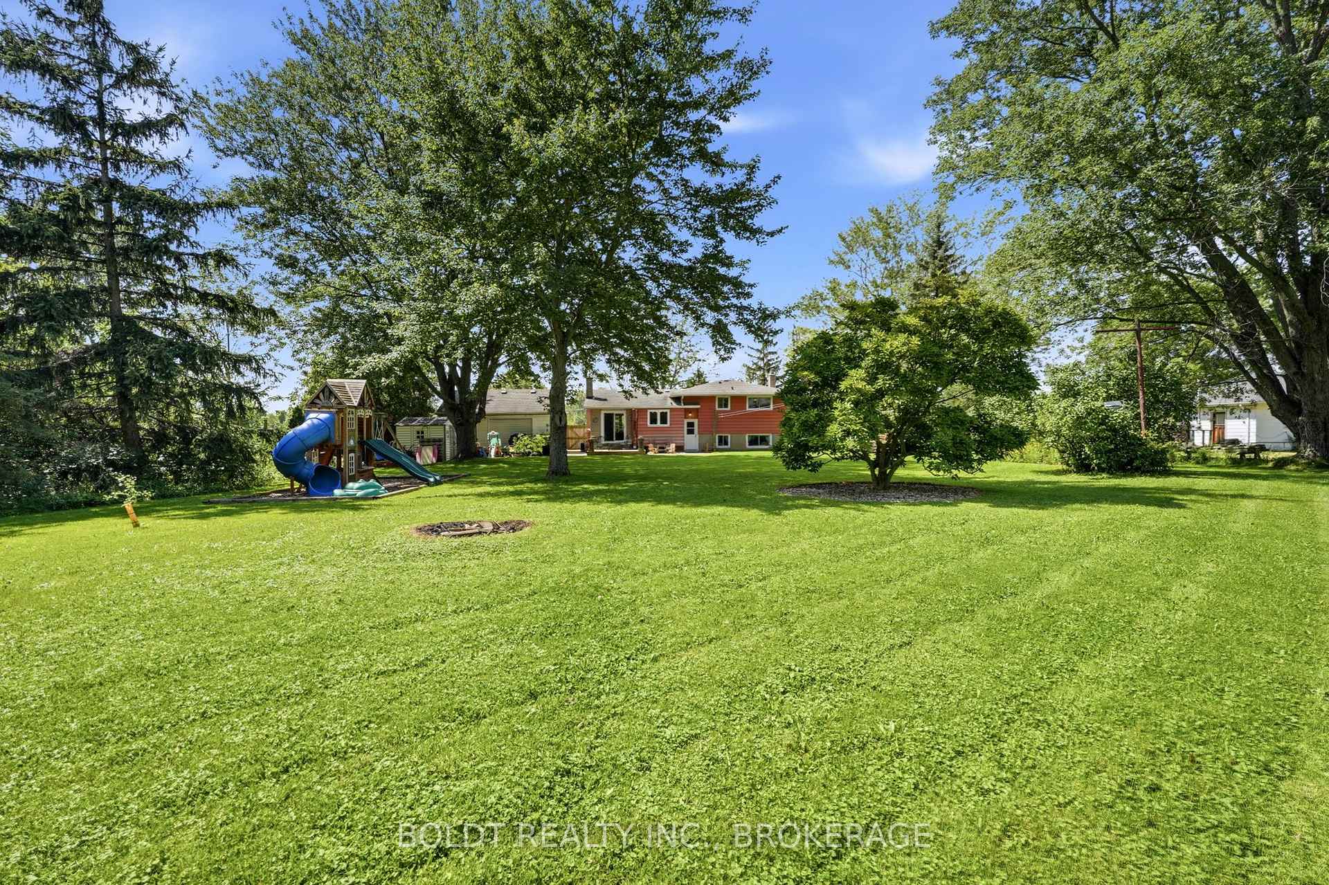 Photo 35 of 1452 Cataract Road, Thorold, Hurricane/Merrittville — HOMEH