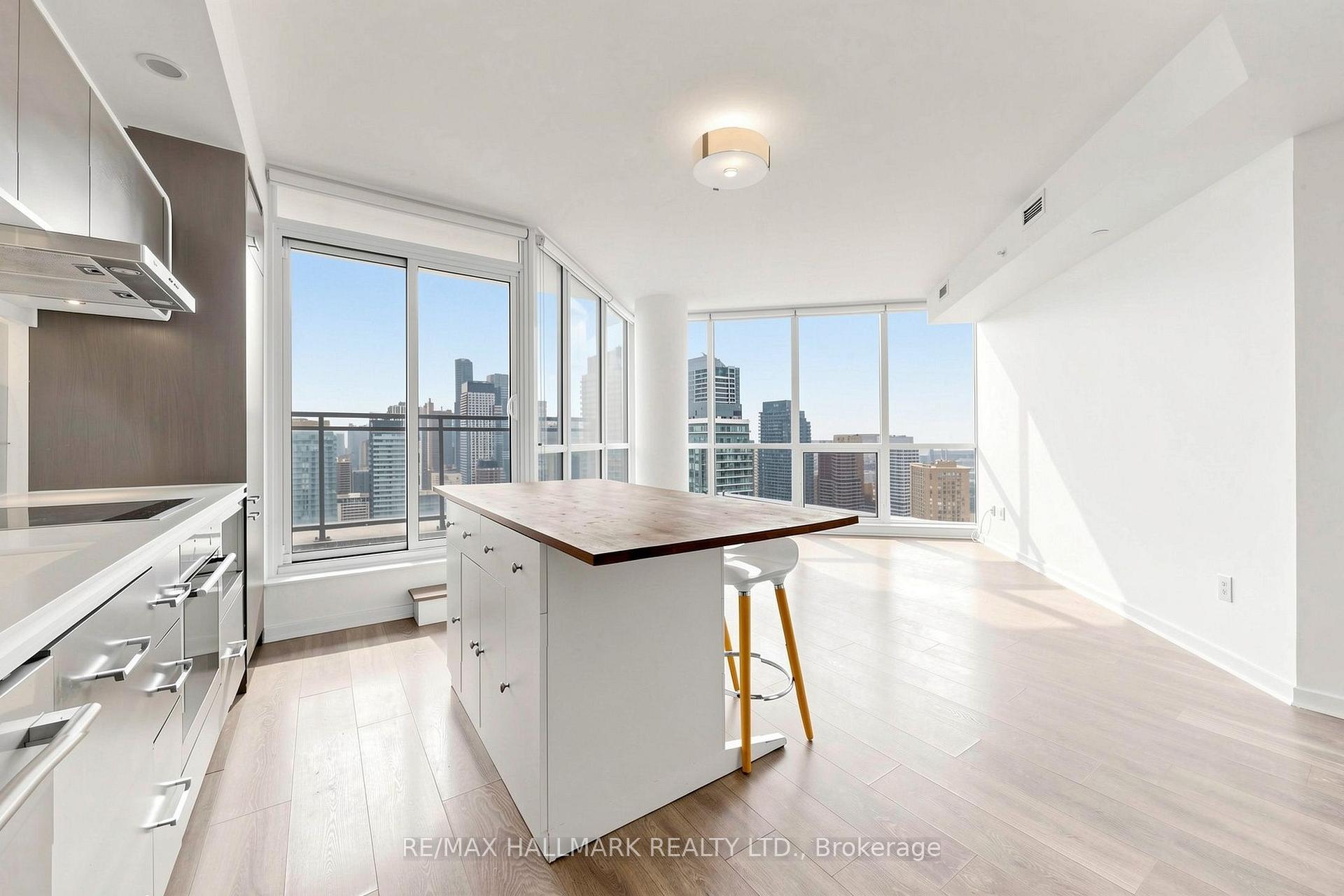 Photo 6 of Unit 3801, 45 Charles Street E, Toronto, Church-Yonge Corridor — HOMEH