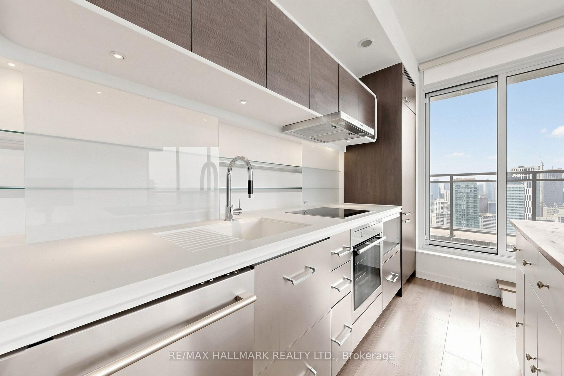 Photo 8 of Unit 3801, 45 Charles Street E, Toronto, Church-Yonge Corridor — HOMEH