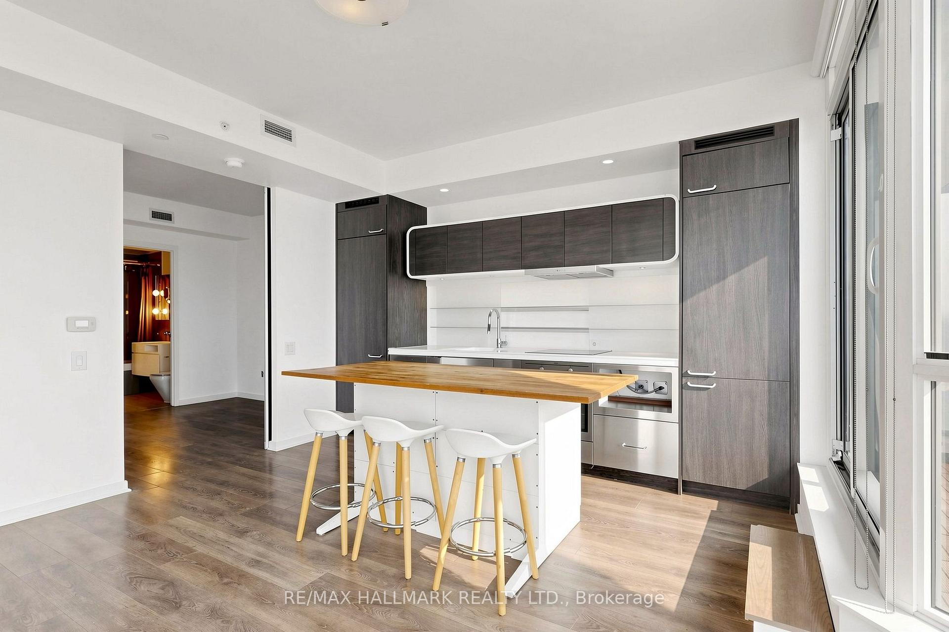 Photo 9 of Unit 3801, 45 Charles Street E, Toronto, Church-Yonge Corridor — HOMEH