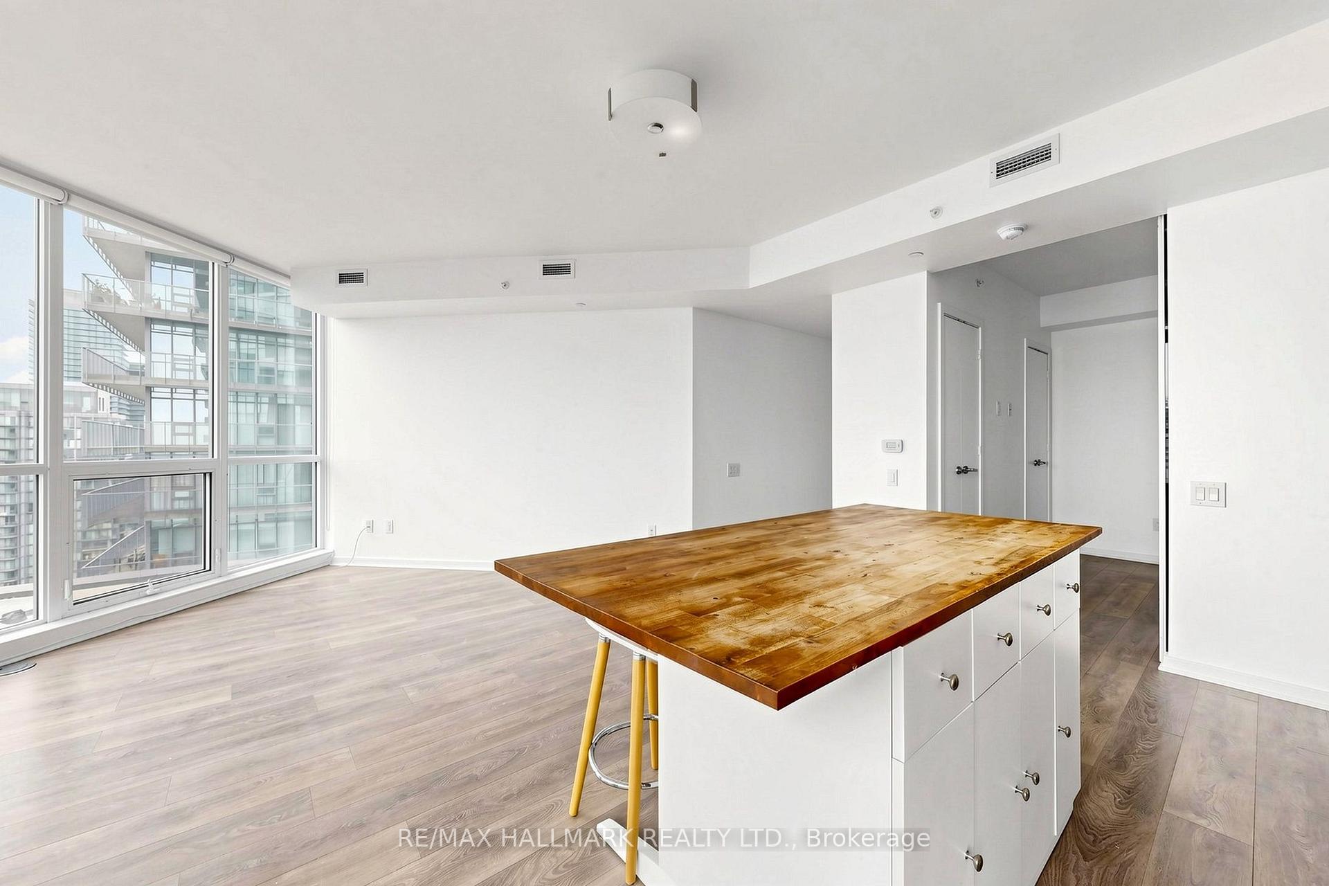Photo 12 of Unit 3801, 45 Charles Street E, Toronto, Church-Yonge Corridor — HOMEH