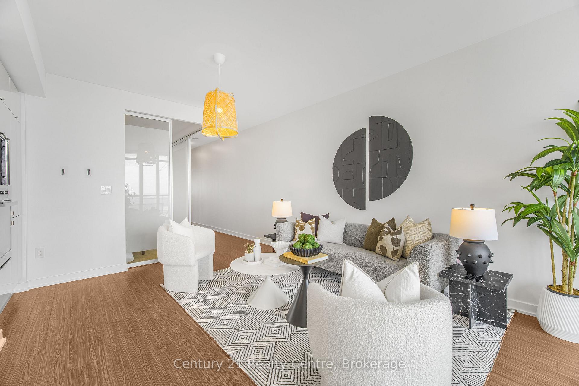 Photo 13 of Unit 3307, 21 Iceboat Terrace, Toronto, Waterfront Communities — HOMEH