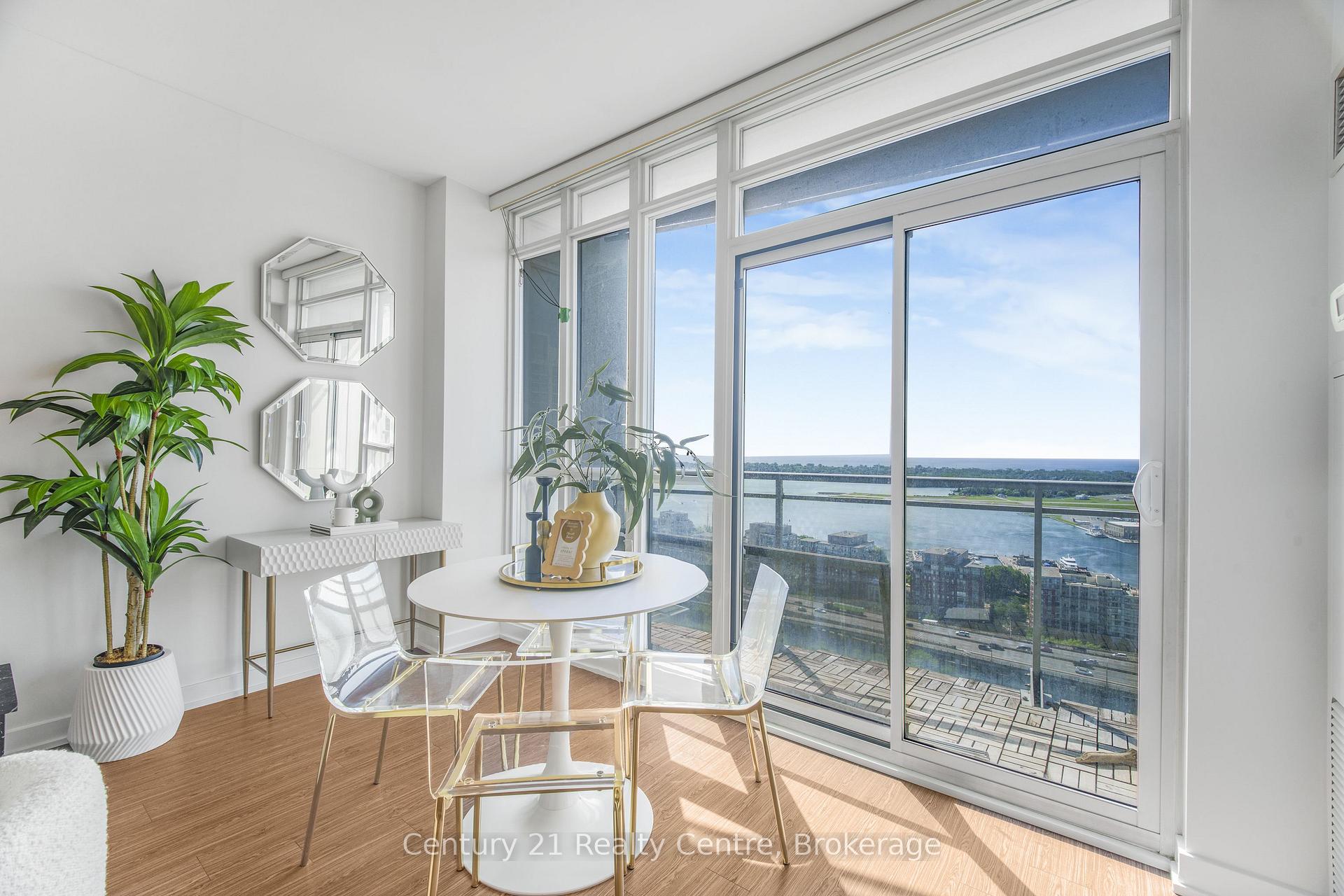 Photo 14 of Unit 3307, 21 Iceboat Terrace, Toronto, Waterfront Communities — HOMEH