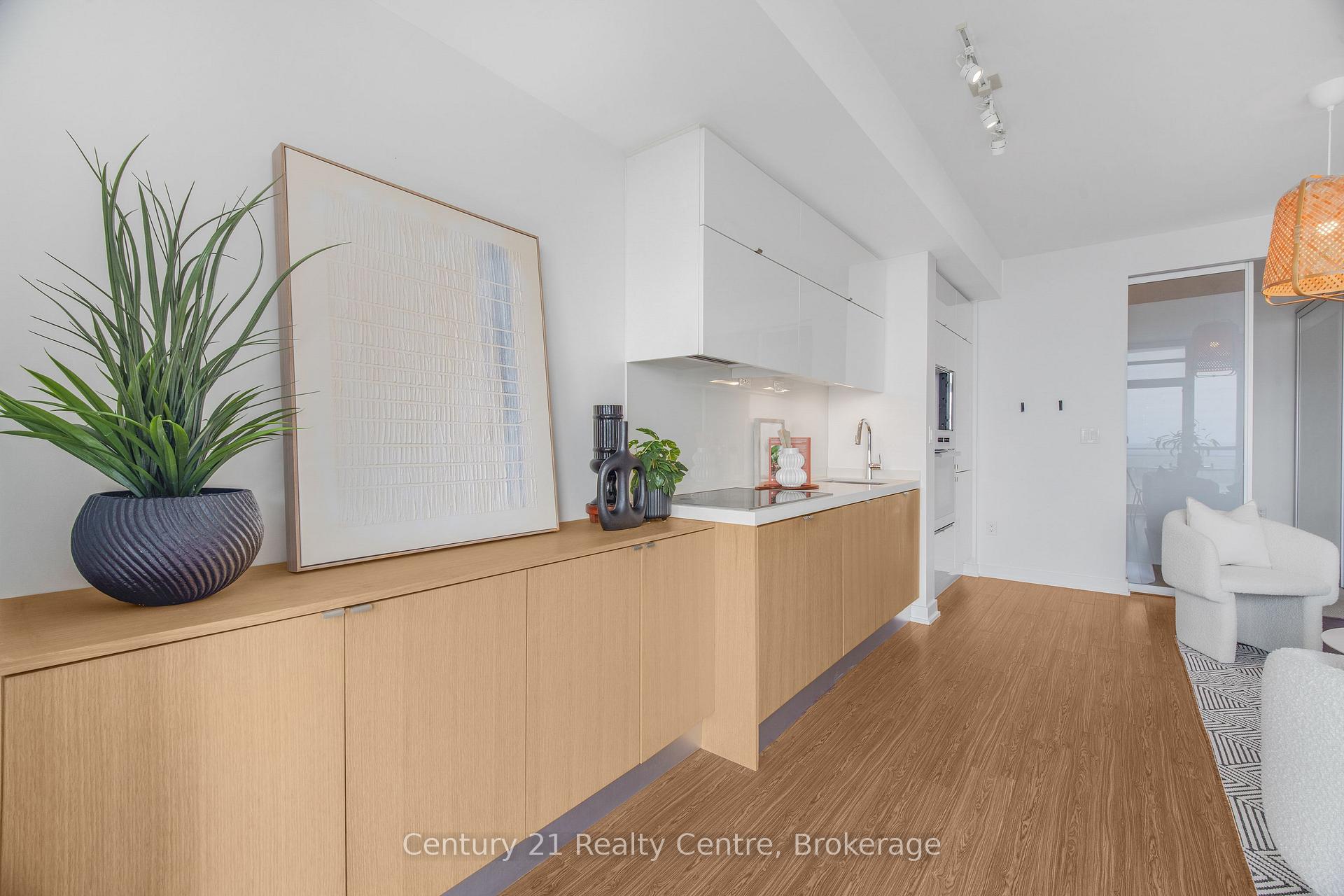 Photo 18 of Unit 3307, 21 Iceboat Terrace, Toronto, Waterfront Communities — HOMEH