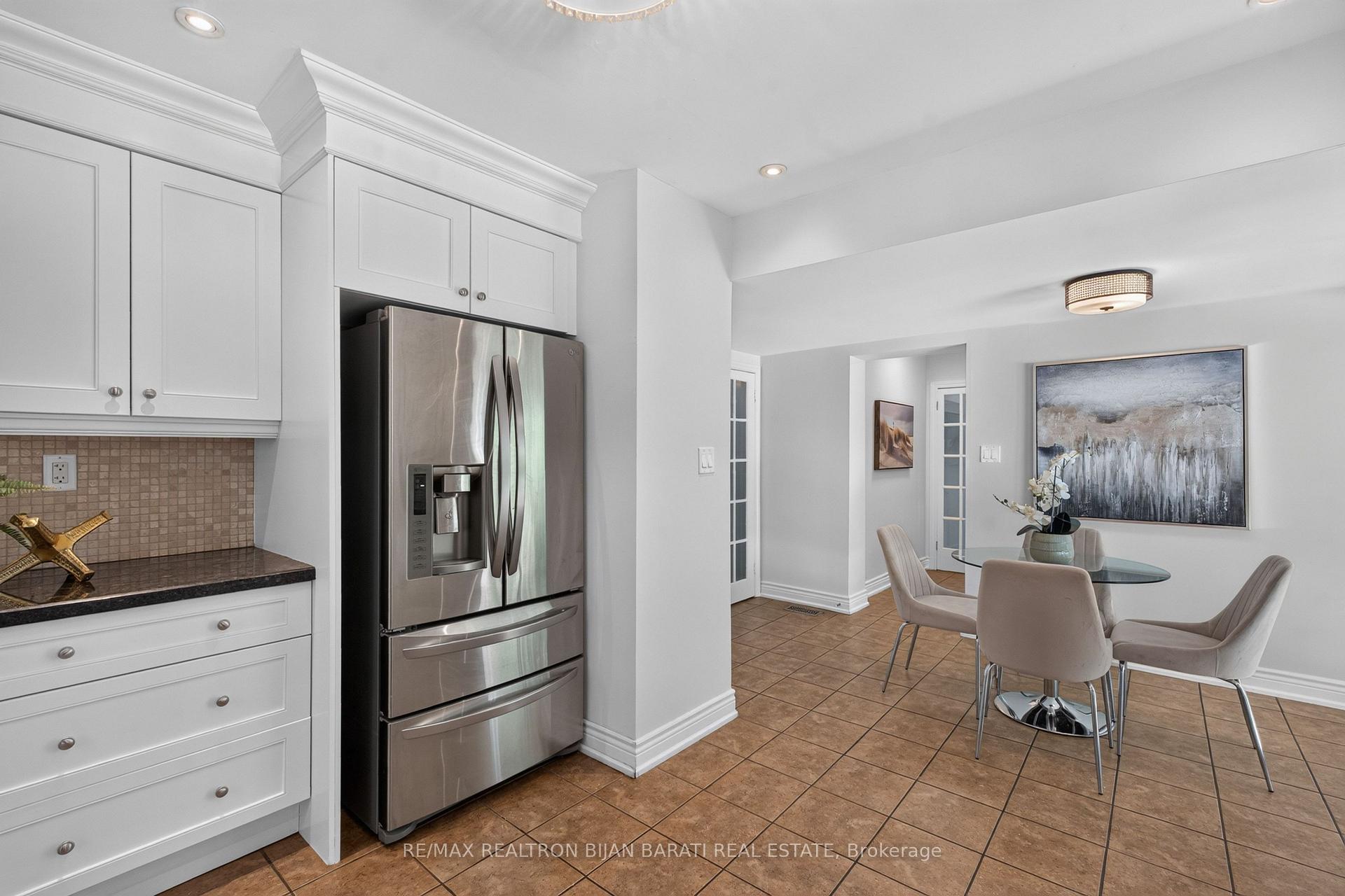 Photo 14 of 215 Grandview Avenue, Markham, Grandview — HOMEH