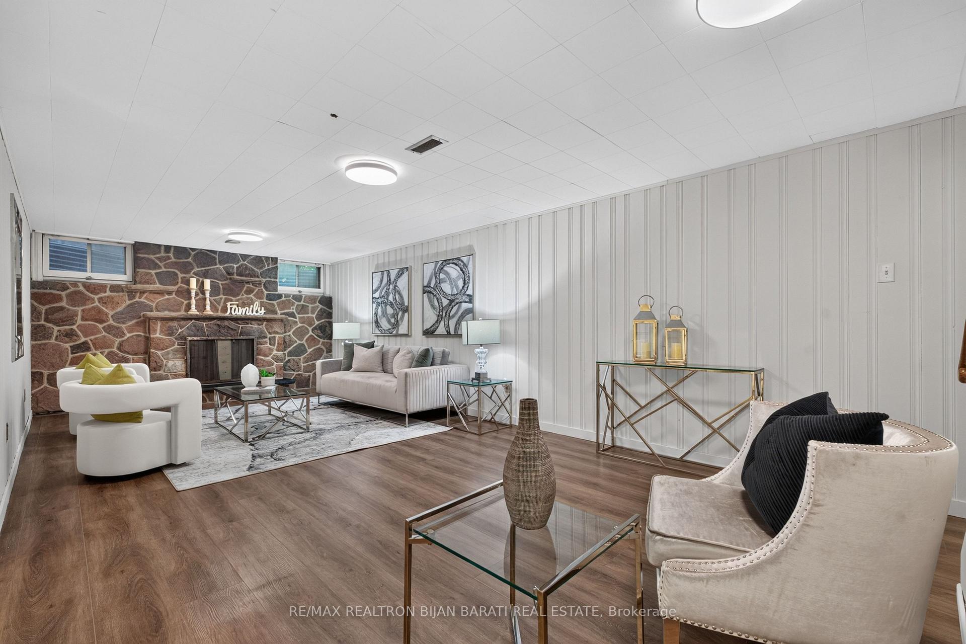 Photo 37 of 215 Grandview Avenue, Markham, Grandview — HOMEH