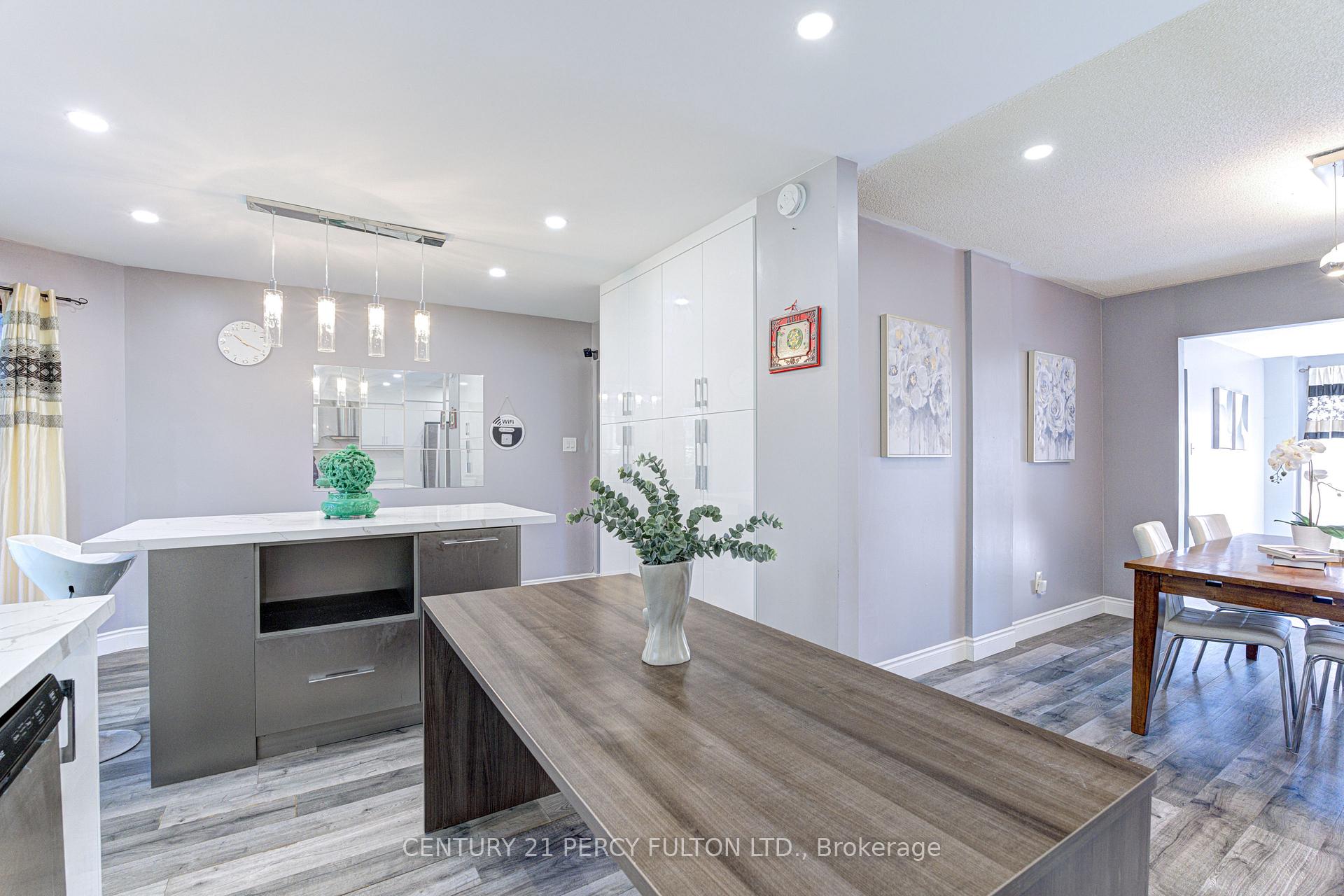 Photo 15 of 1042 Wetherby Lane, Mississauga, Rathwood — HOMEH