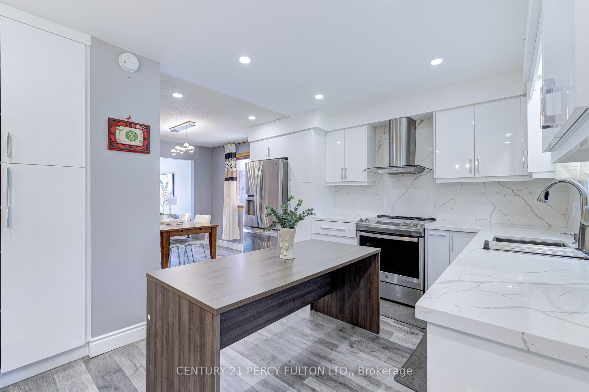Photo 16 of 1042 Wetherby Lane, Mississauga, Rathwood — HOMEH