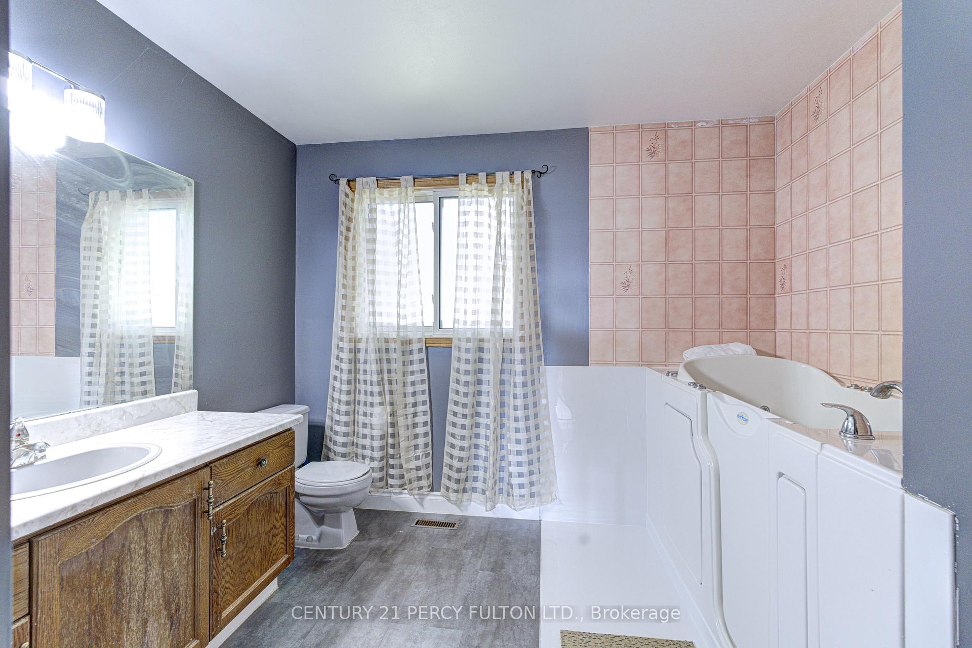 Photo 26 of 1042 Wetherby Lane, Mississauga, Rathwood — HOMEH