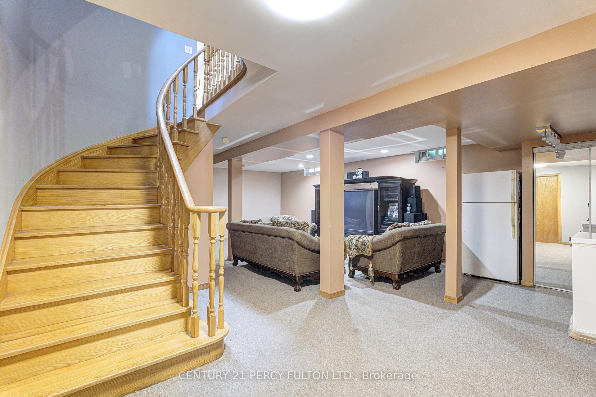 Photo 32 of 1042 Wetherby Lane, Mississauga, Rathwood — HOMEH