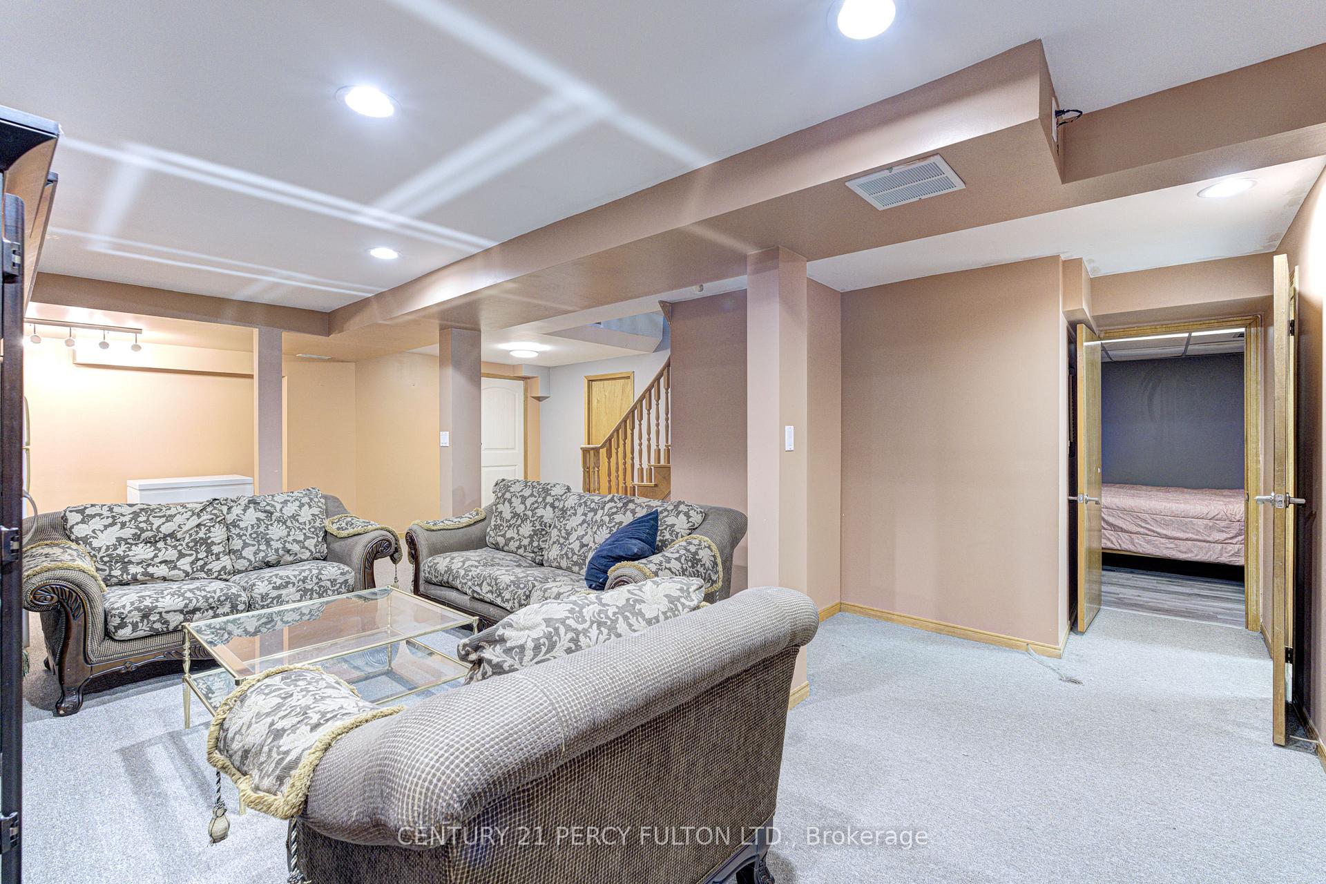 Photo 33 of 1042 Wetherby Lane, Mississauga, Rathwood — HOMEH