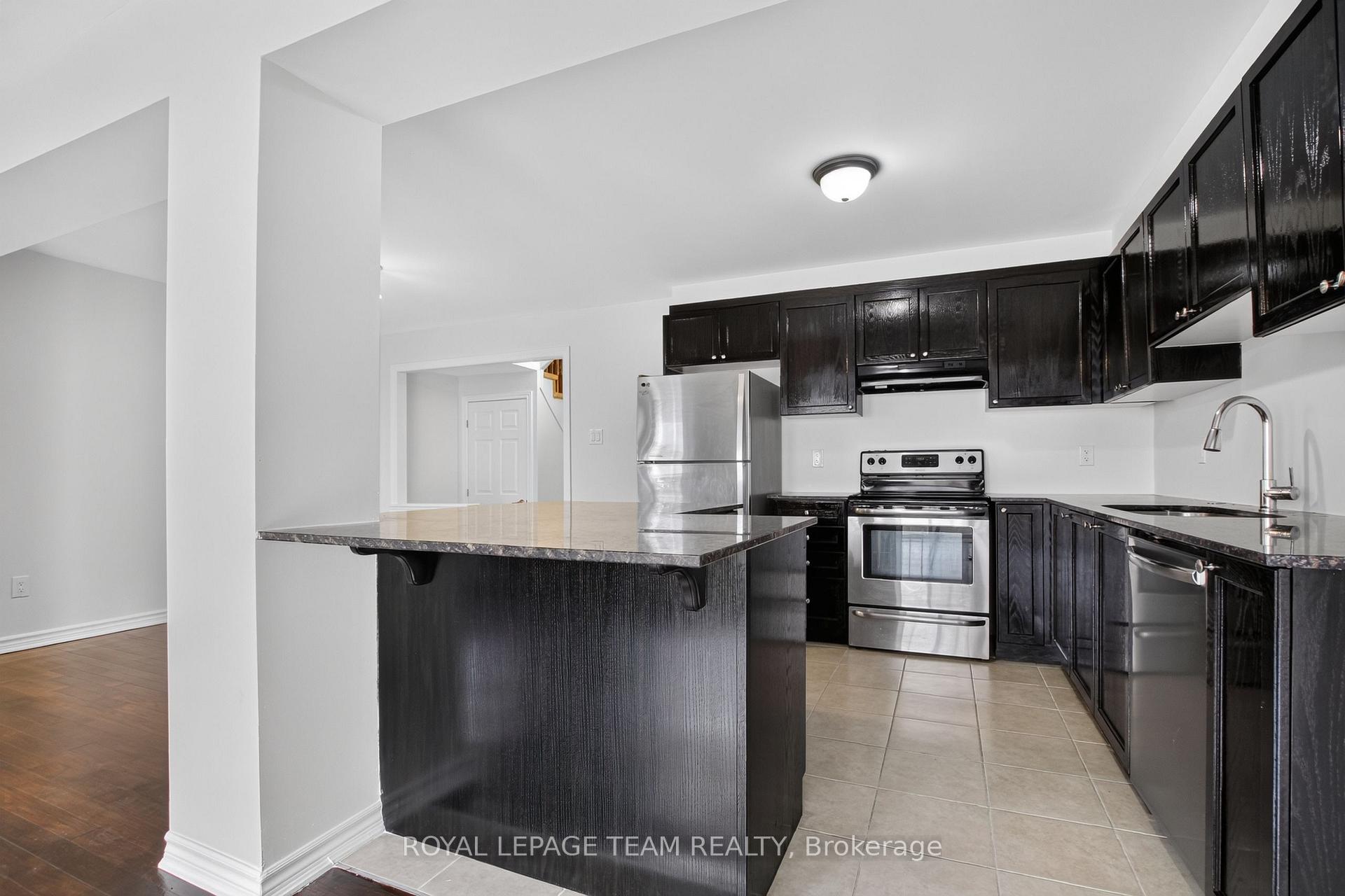 Photo 23 of 217 Conifer Creek Circle, Ottawa, Kanata - Emerald Meadows/Trailwest — HOMEH
