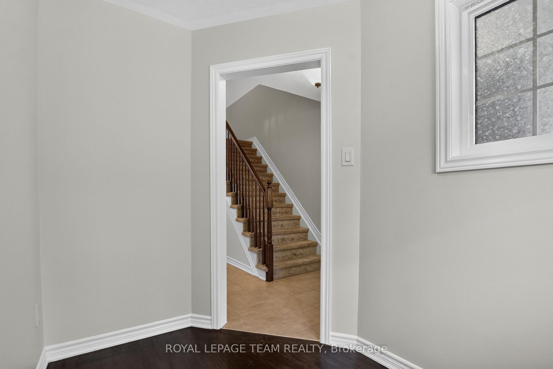Photo 26 of 217 Conifer Creek Circle, Ottawa, Kanata - Emerald Meadows/Trailwest — HOMEH