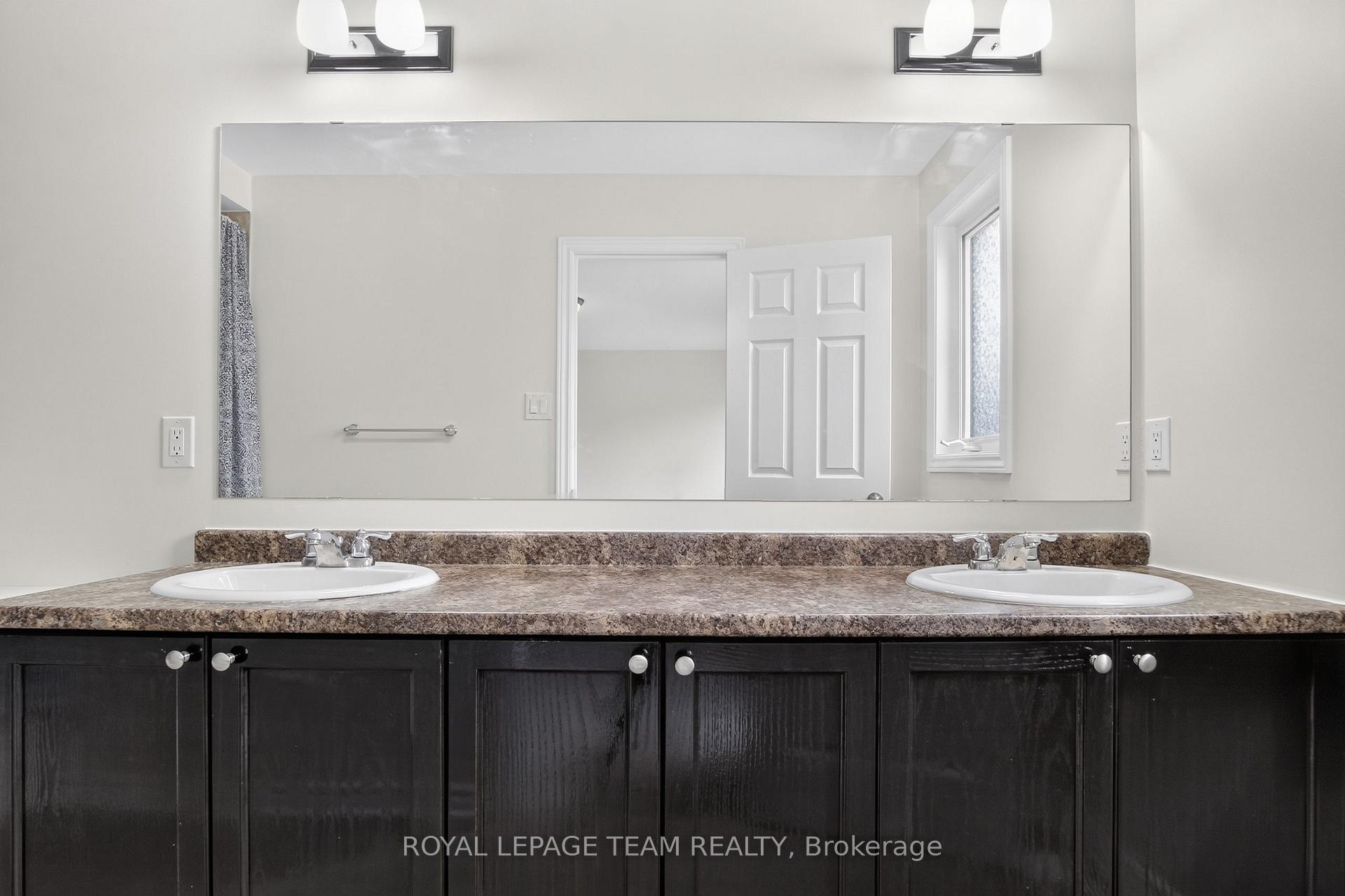 Photo 33 of 217 Conifer Creek Circle, Ottawa, Kanata - Emerald Meadows/Trailwest — HOMEH