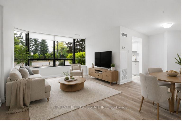 Photo of Unit 101, 7420 Bathurst Street