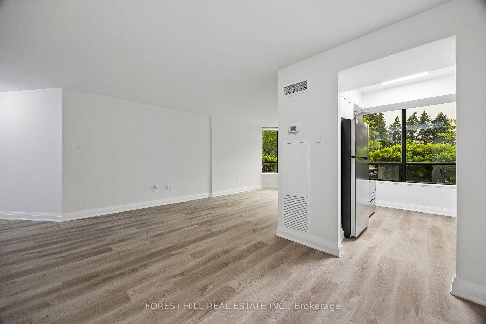 Photo 4 of Unit 101, 7420 Bathurst Street, Vaughan, Brownridge — HOMEH