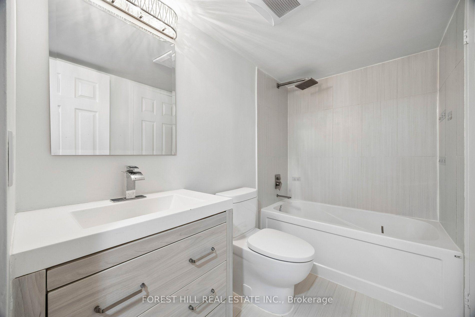 Photo 9 of Unit 101, 7420 Bathurst Street, Vaughan, Brownridge — HOMEH