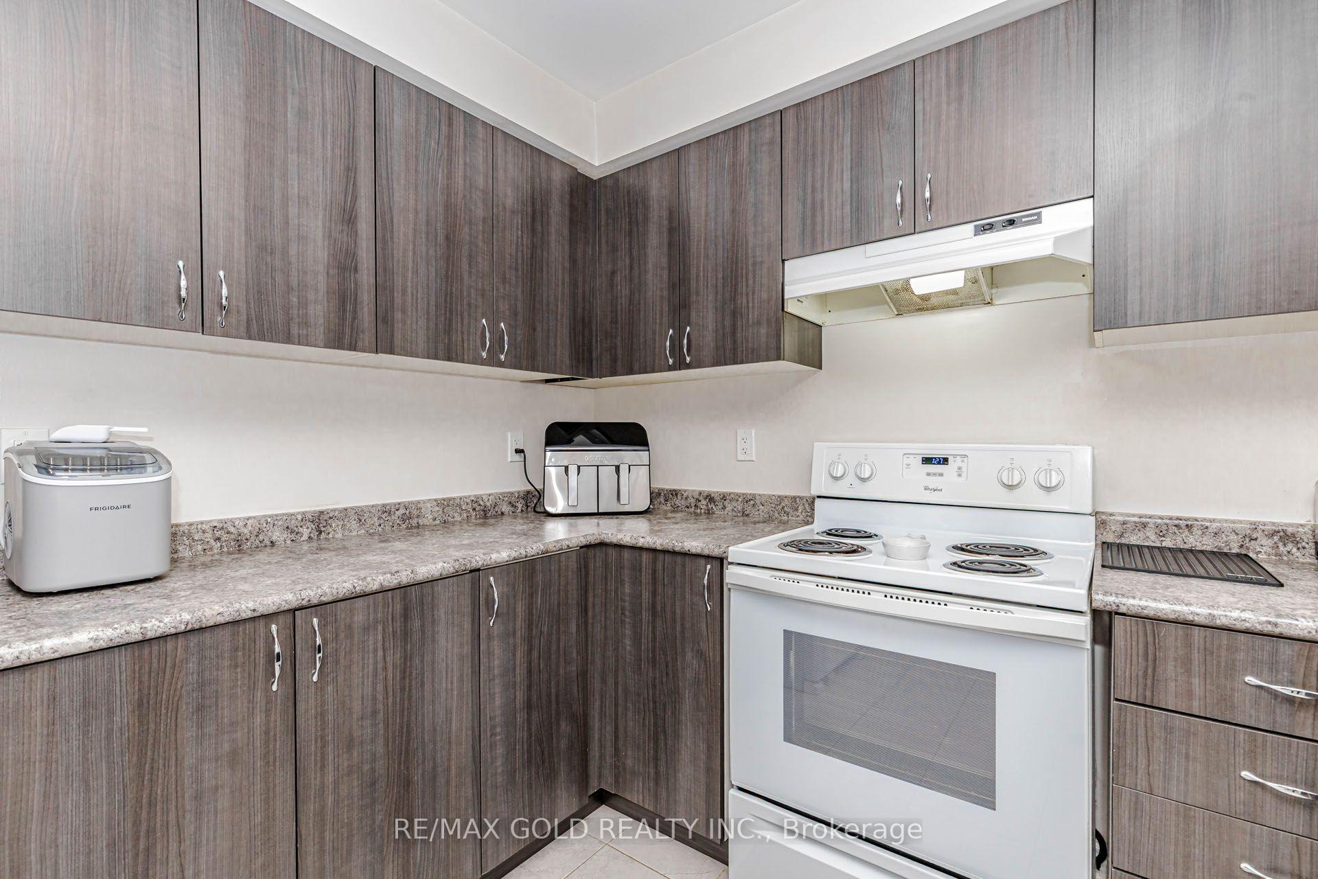 Photo 14 of Unit # 40, 200 Veterans Drive, Brampton, Northwest Brampton — HOMEH