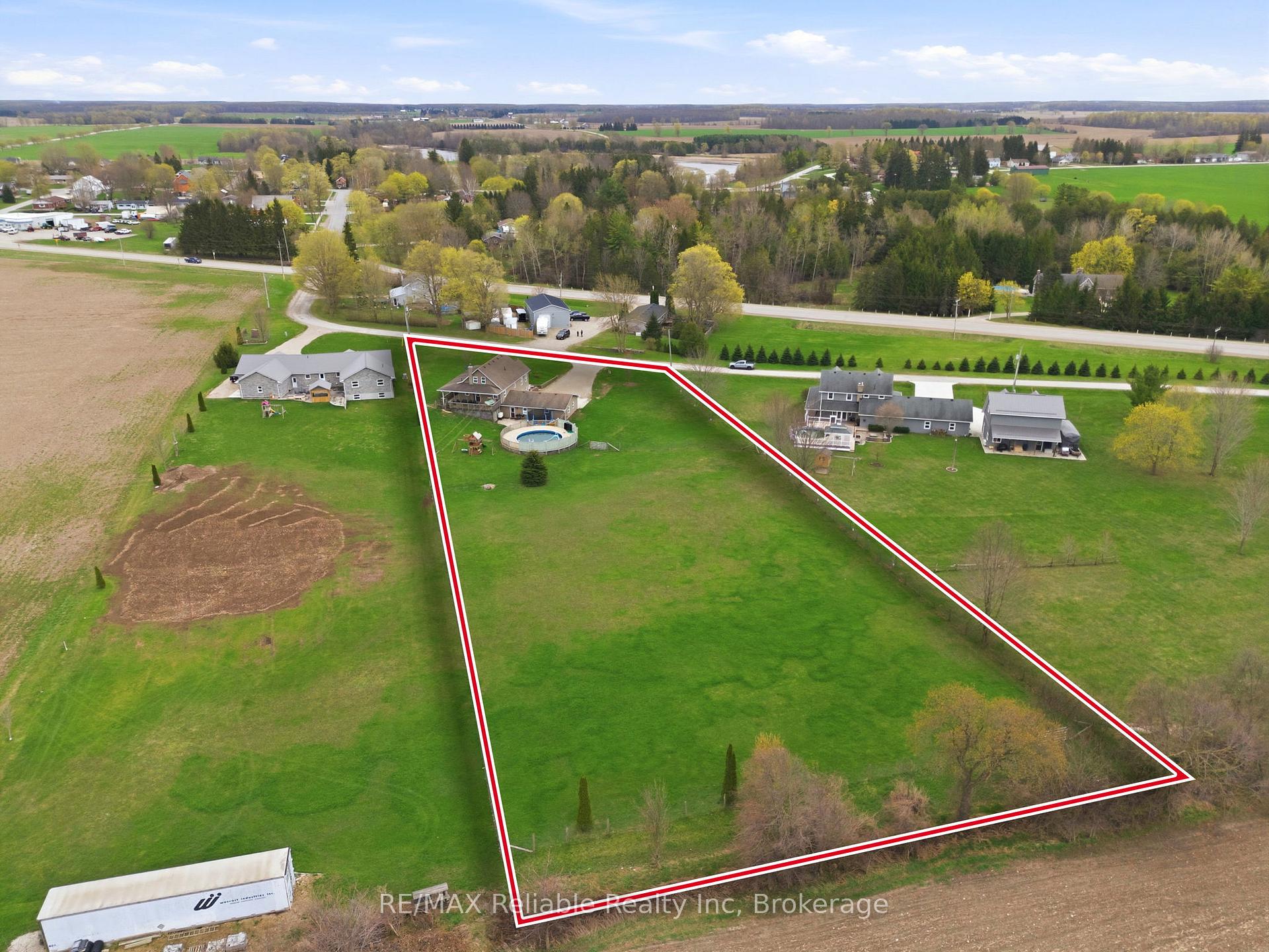 Photo 5 of 69 Queen Street, Morris Turnberry, Bluevale — HOMEH