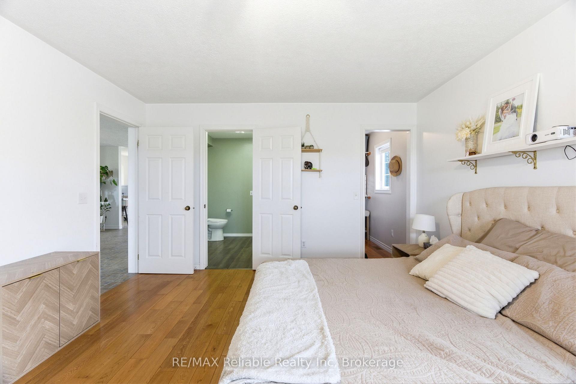 Photo 19 of 69 Queen Street, Morris Turnberry, Bluevale — HOMEH