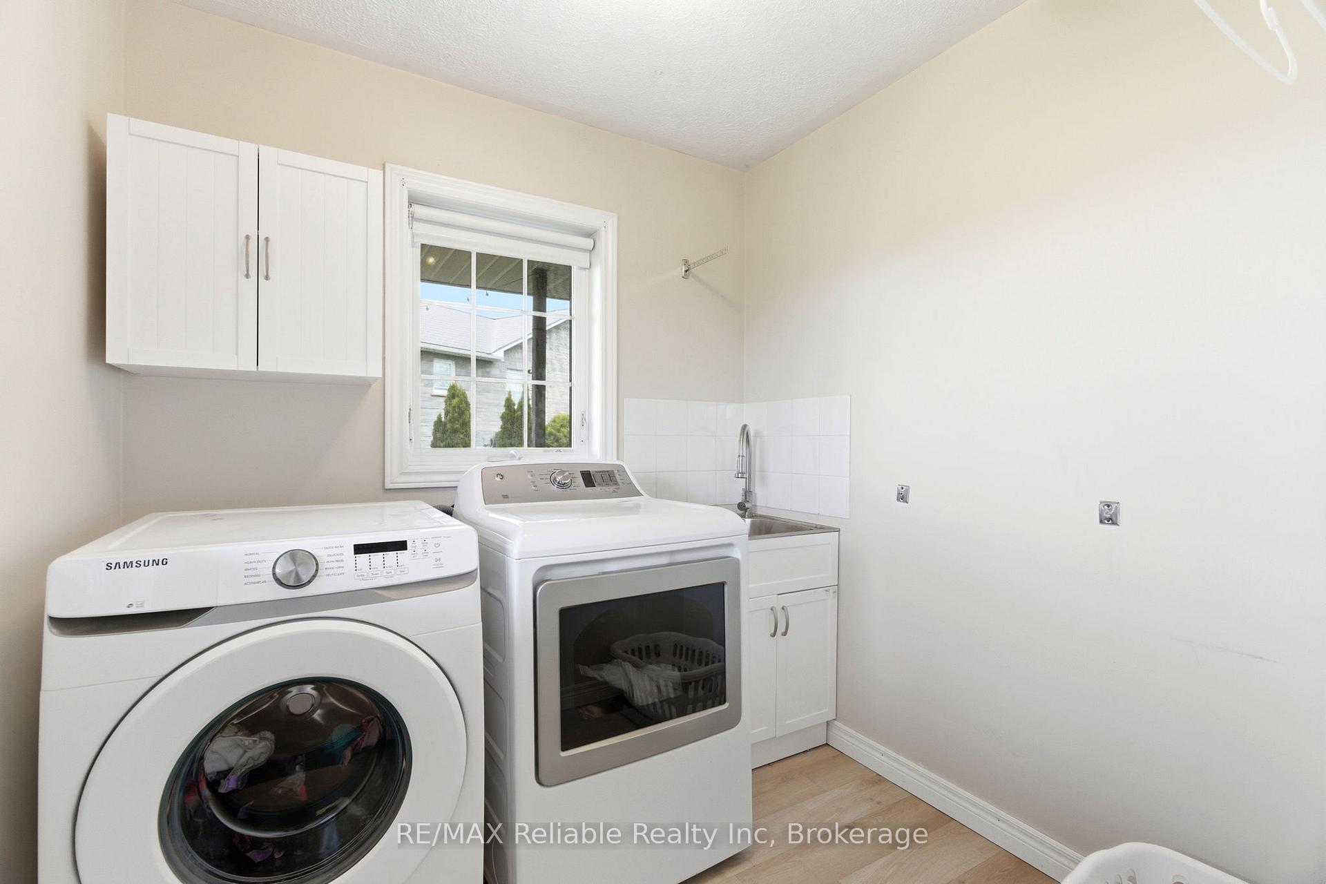 Photo 21 of 69 Queen Street, Morris Turnberry, Bluevale — HOMEH