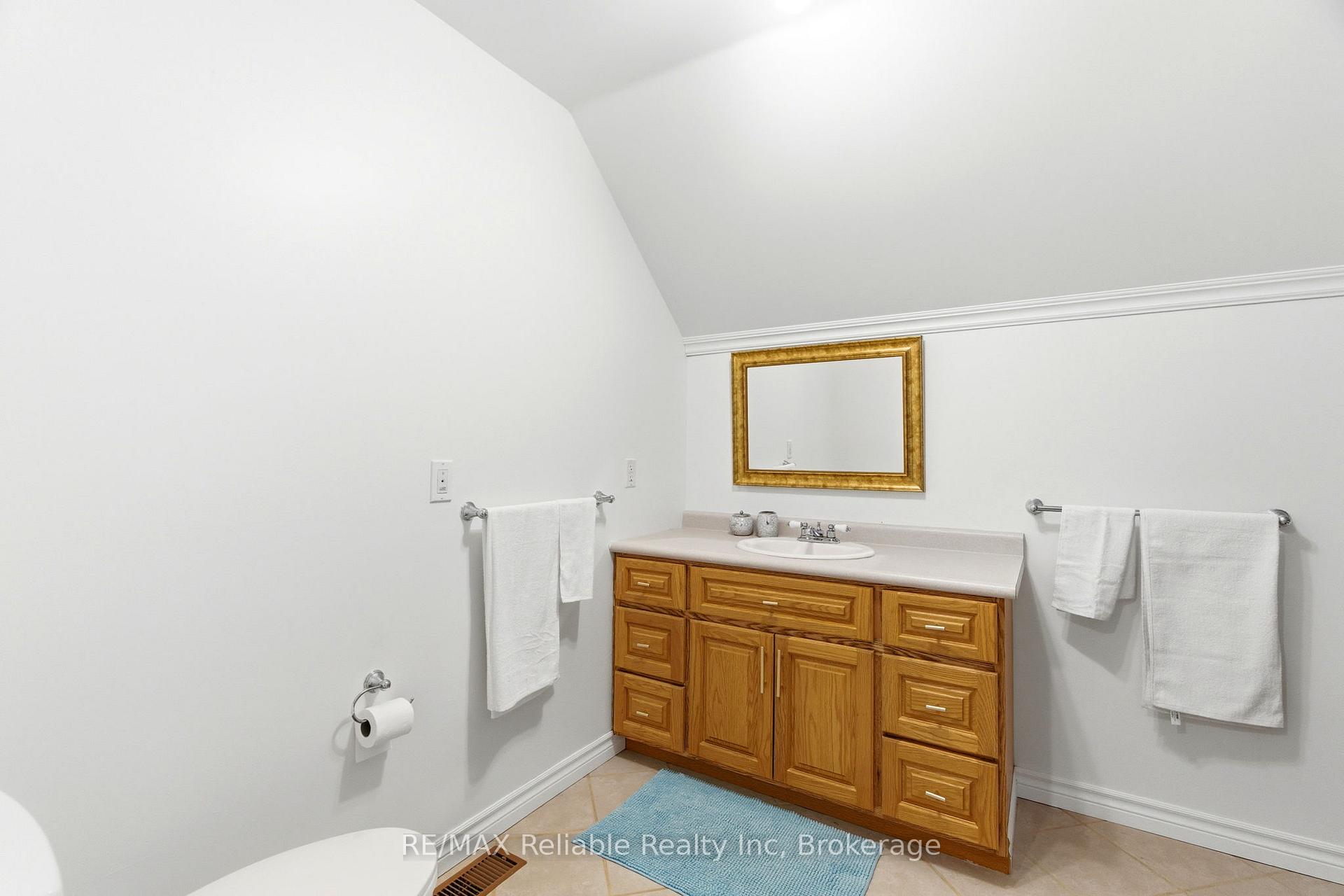 Photo 27 of 69 Queen Street, Morris Turnberry, Bluevale — HOMEH