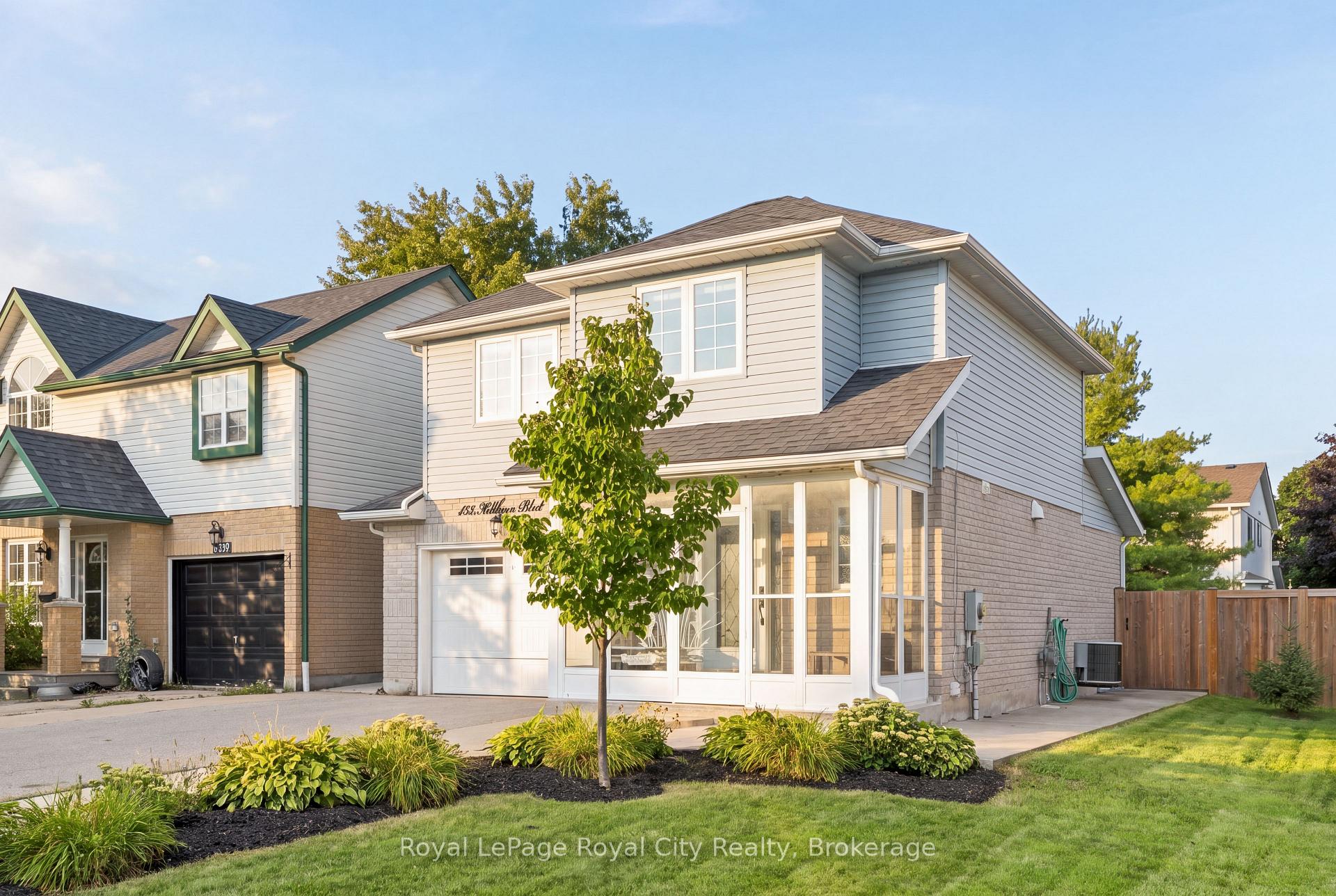 Photo 2 of 452 Millburn Boulevard, Centre Wellington, Fergus — HOMEH