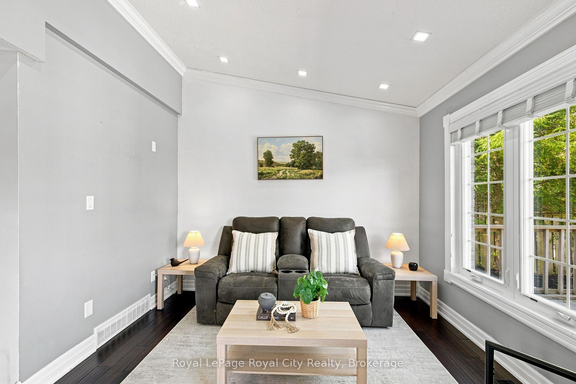 Photo 14 of 452 Millburn Boulevard, Centre Wellington, Fergus — HOMEH