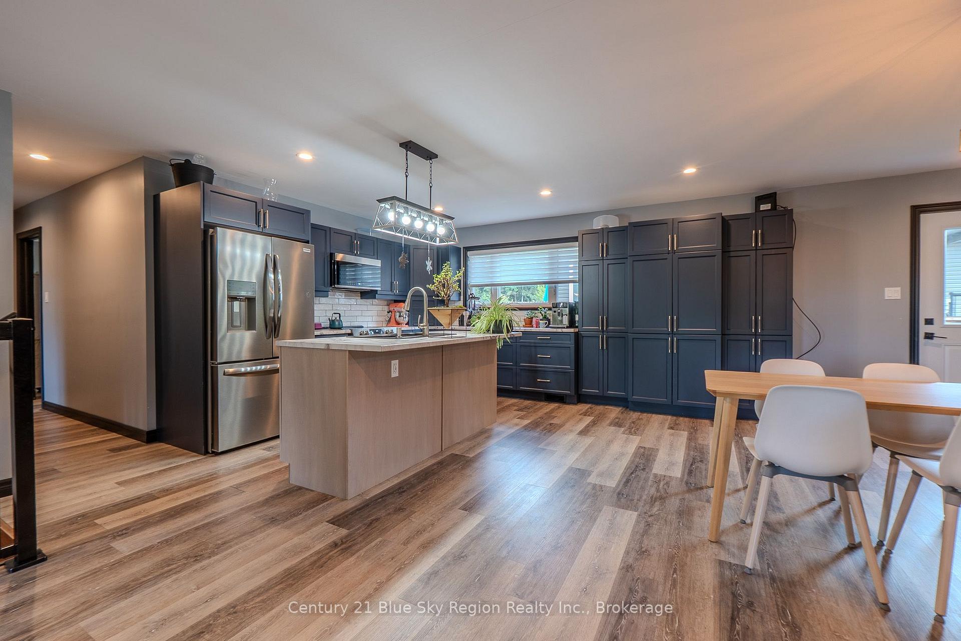 Photo 7 of 39 Tupper Drive, North Bay, Airport — HOMEH
