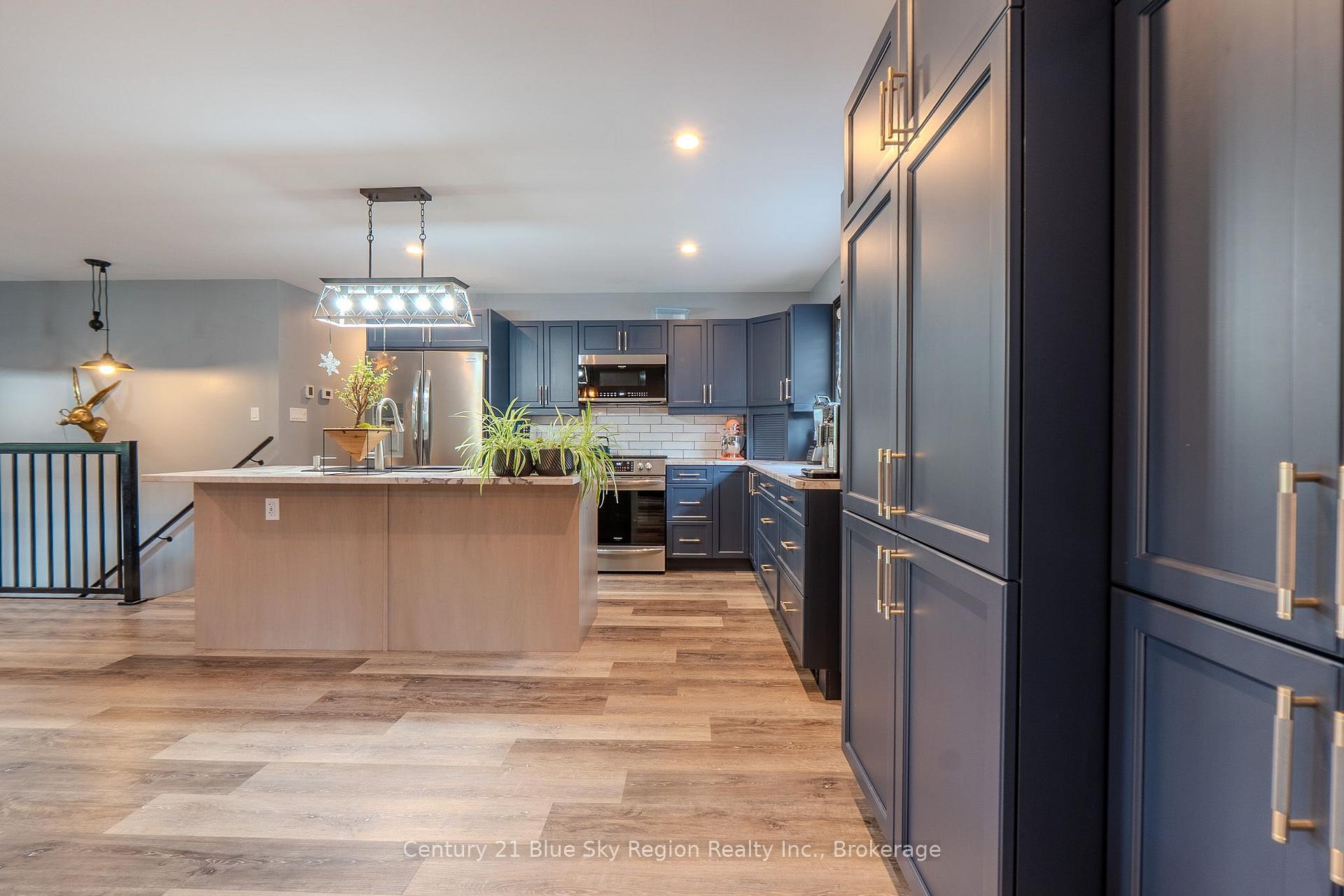 Photo 17 of 39 Tupper Drive, North Bay, Airport — HOMEH