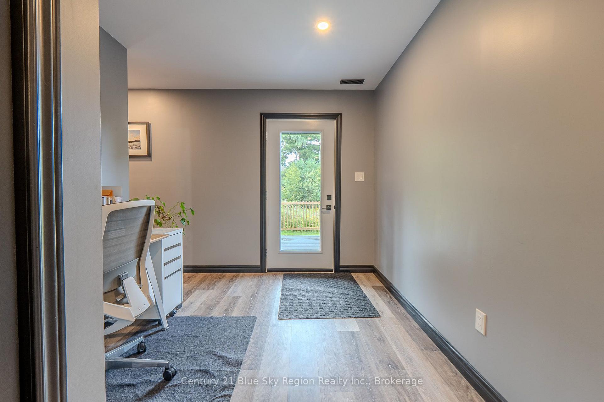 Photo 37 of 39 Tupper Drive, North Bay, Airport — HOMEH