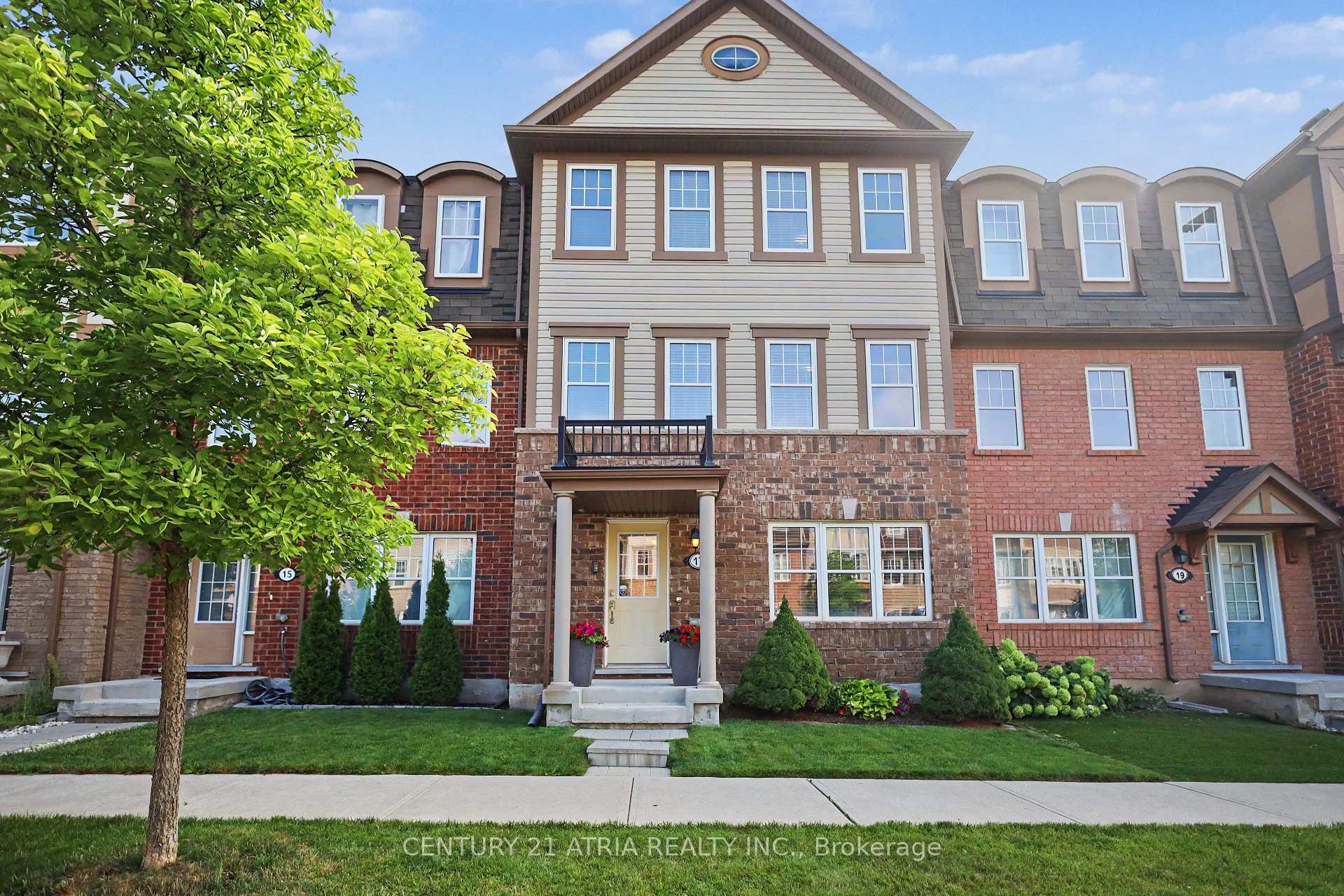 Photo 1 of 17 Crossbill Road, Brampton, Northwest Brampton — HOMEH