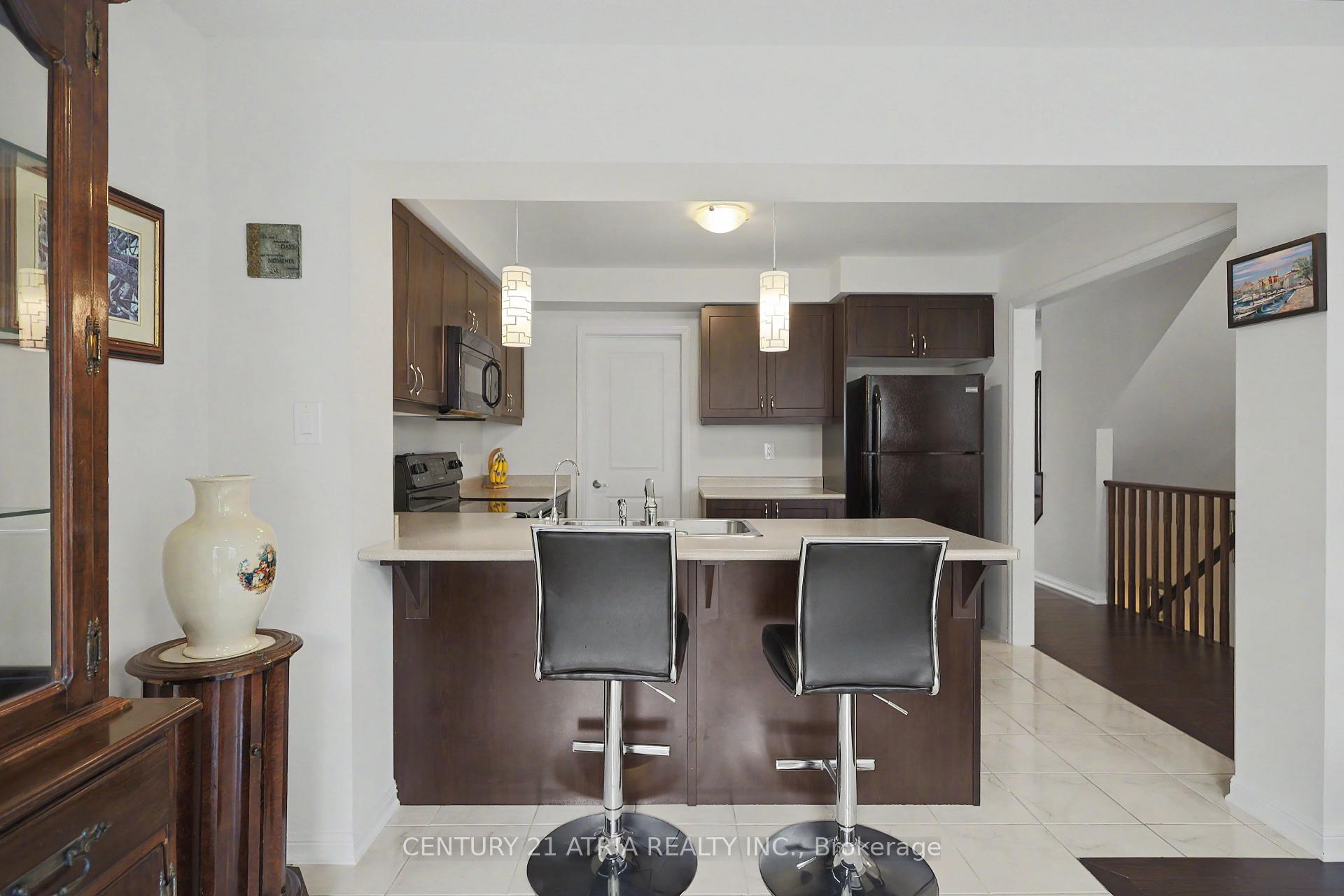 Photo 12 of 17 Crossbill Road, Brampton, Northwest Brampton — HOMEH