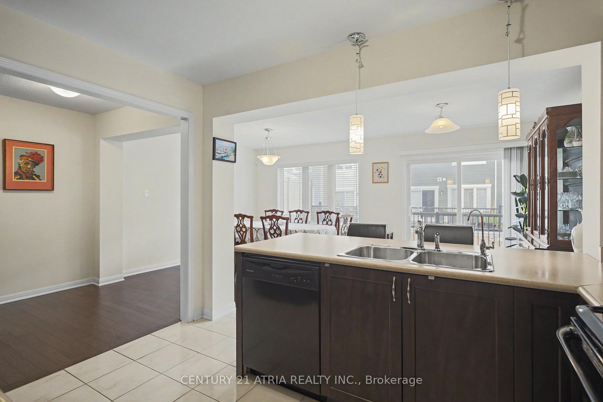 Photo 14 of 17 Crossbill Road, Brampton, Northwest Brampton — HOMEH