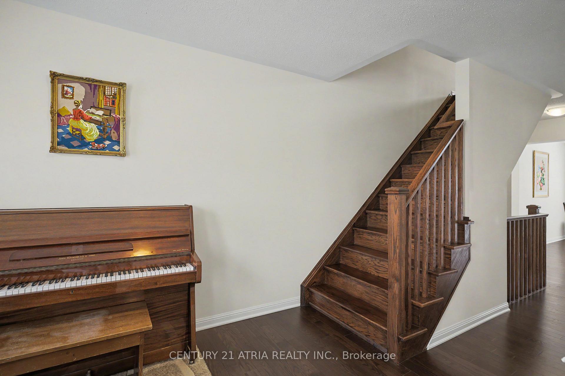 Photo 23 of 17 Crossbill Road, Brampton, Northwest Brampton — HOMEH