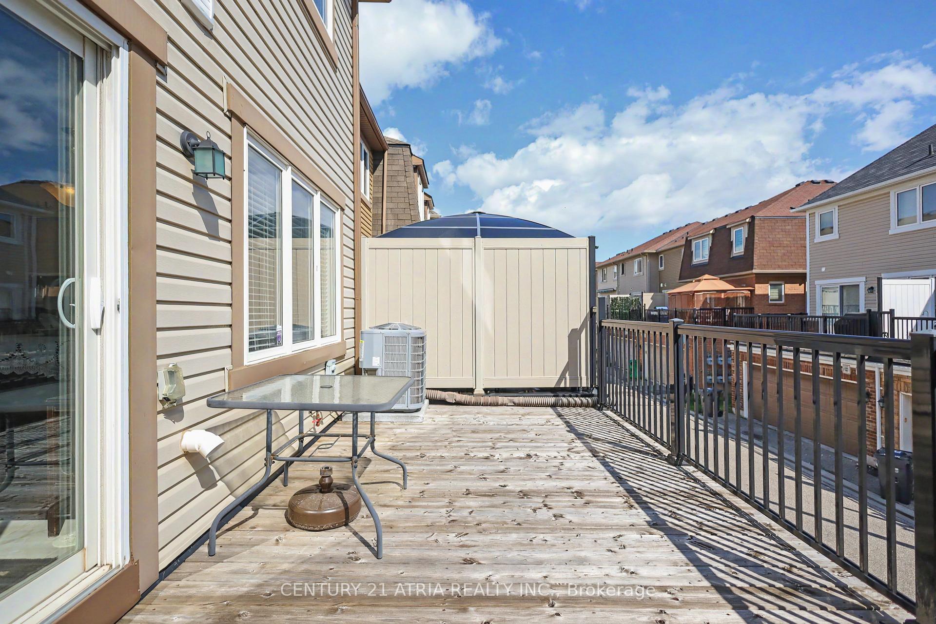 Photo 36 of 17 Crossbill Road, Brampton, Northwest Brampton — HOMEH