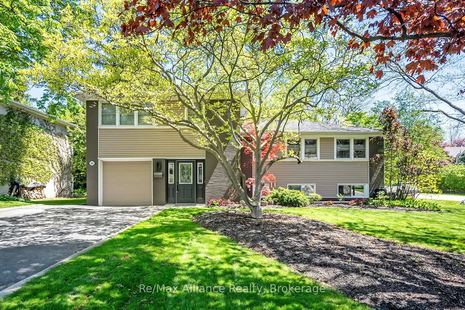 Photo 1 of 183 Westminster Drive, Oakville, Southwest — HOMEH