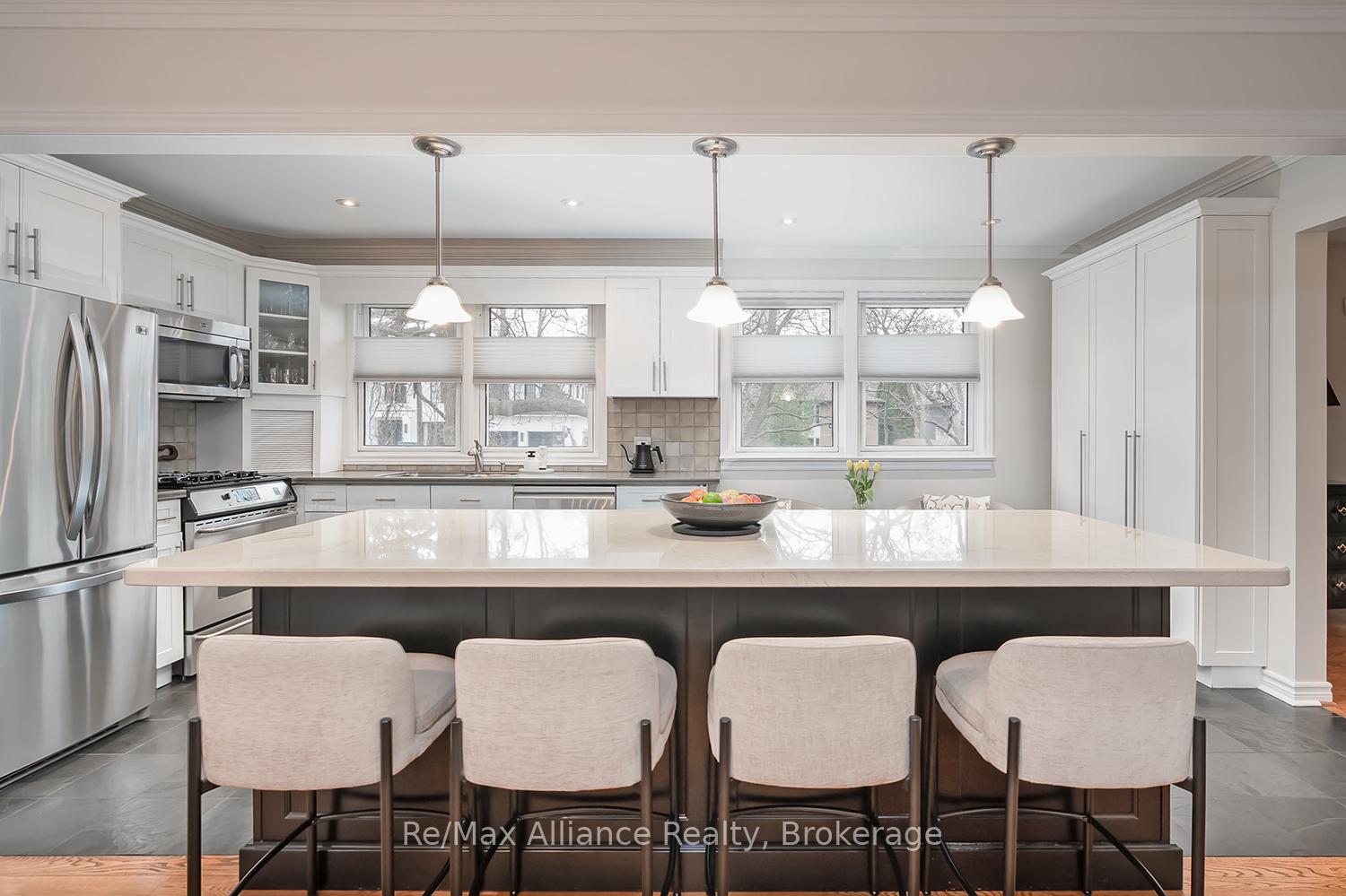 Photo 13 of 183 Westminster Drive, Oakville, Southwest — HOMEH