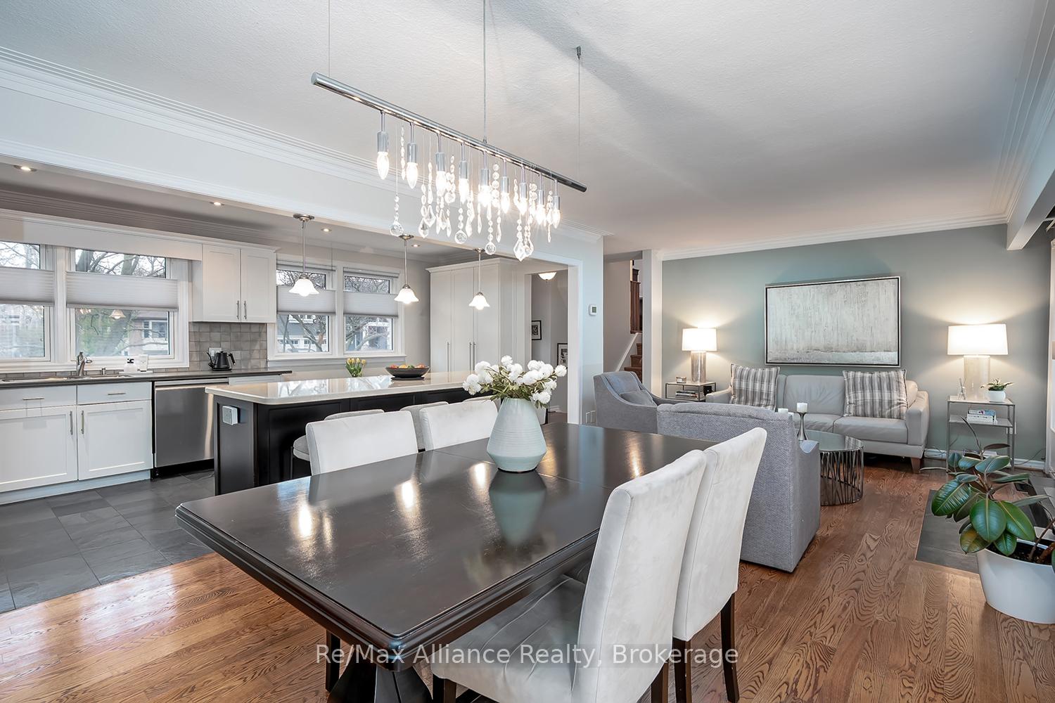 Photo 18 of 183 Westminster Drive, Oakville, Southwest — HOMEH