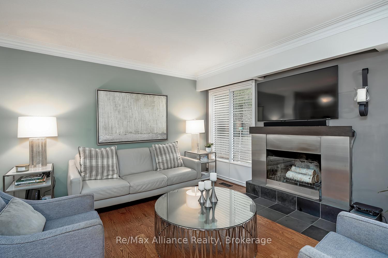 Photo 19 of 183 Westminster Drive, Oakville, Southwest — HOMEH