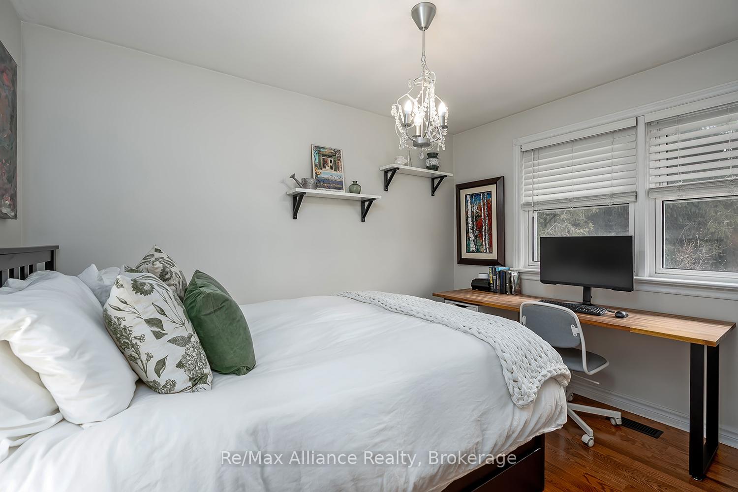 Photo 26 of 183 Westminster Drive, Oakville, Southwest — HOMEH