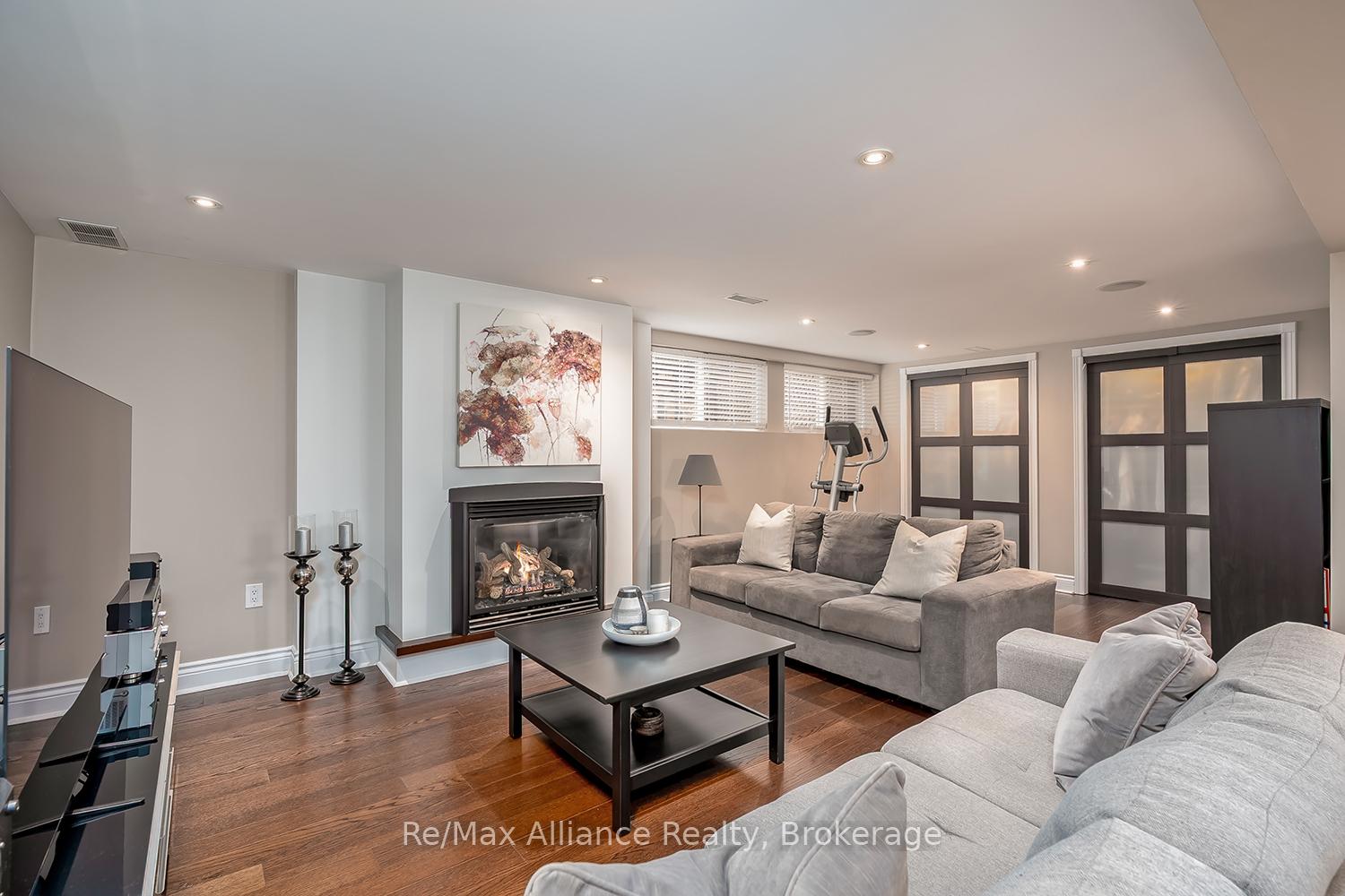 Photo 29 of 183 Westminster Drive, Oakville, Southwest — HOMEH