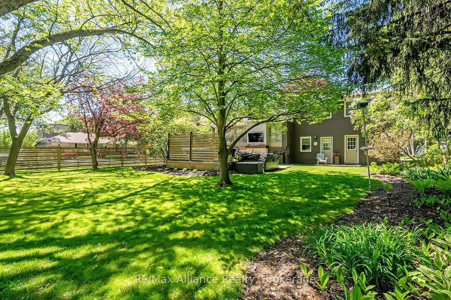 Photo 41 of 183 Westminster Drive, Oakville, Southwest — HOMEH