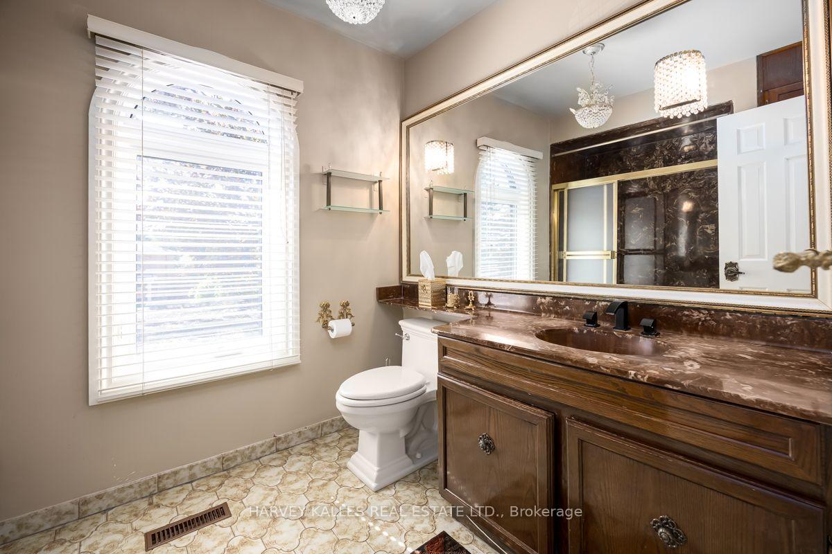 Photo 28 of 30 Coreydale Court, North York, Bathurst Manor — HOMEH