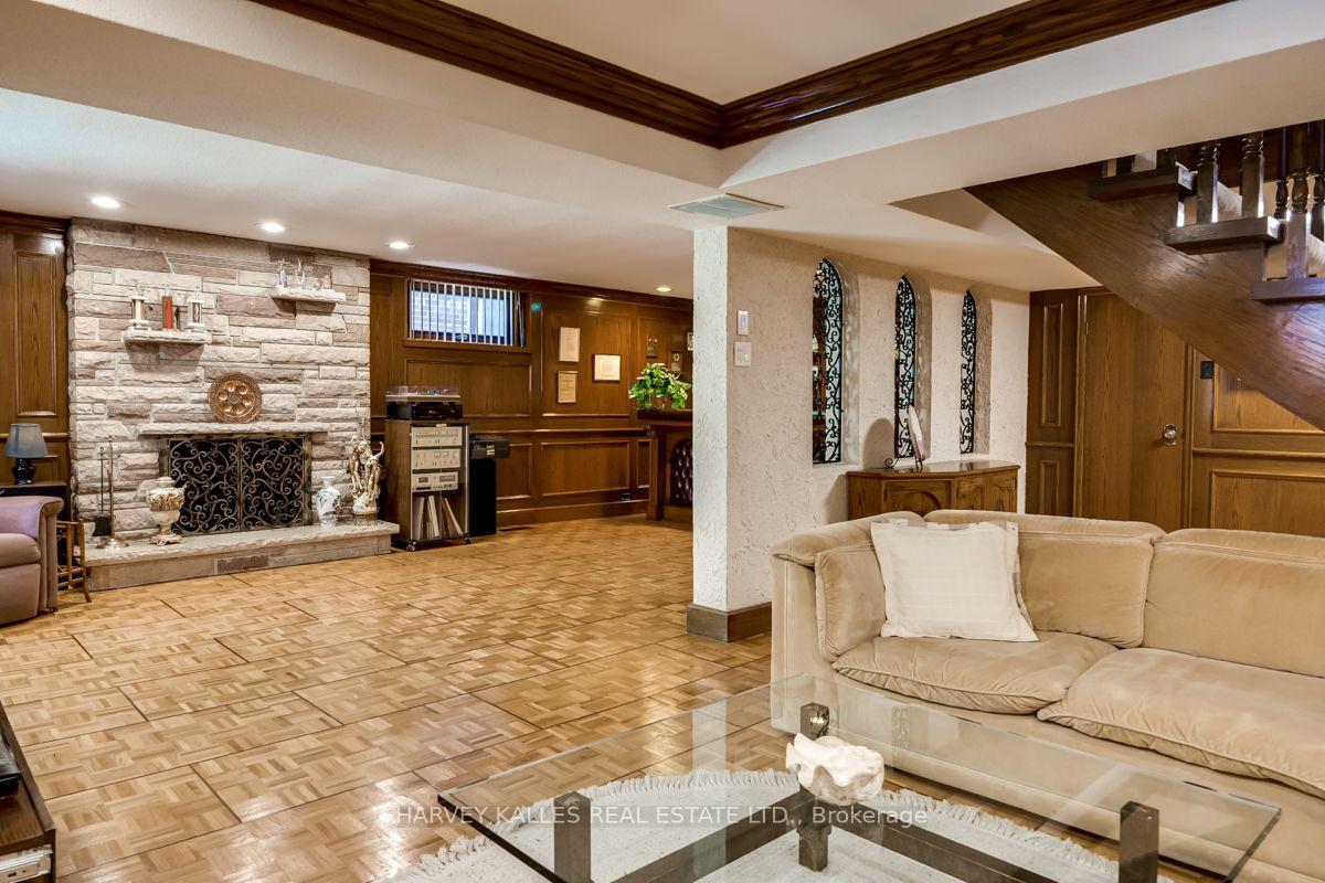 Photo 31 of 30 Coreydale Court, North York, Bathurst Manor — HOMEH