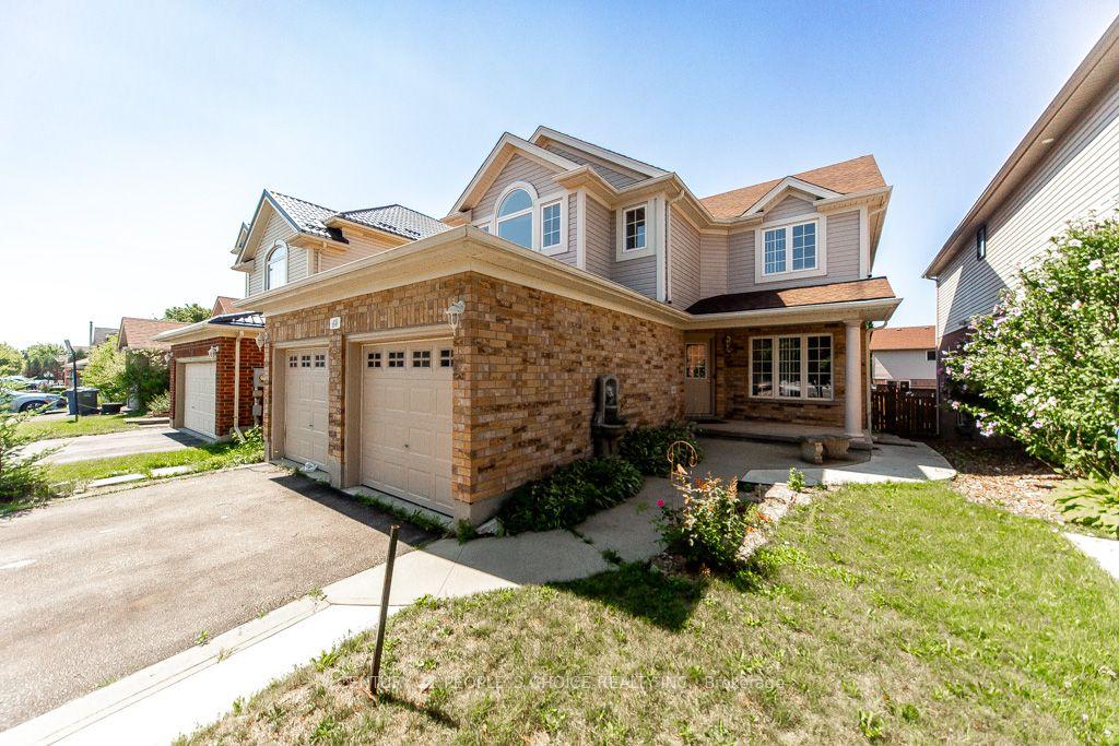 Photo 3 of 64 Milson Crescent, Guelph, Kortright Hills — HOMEH