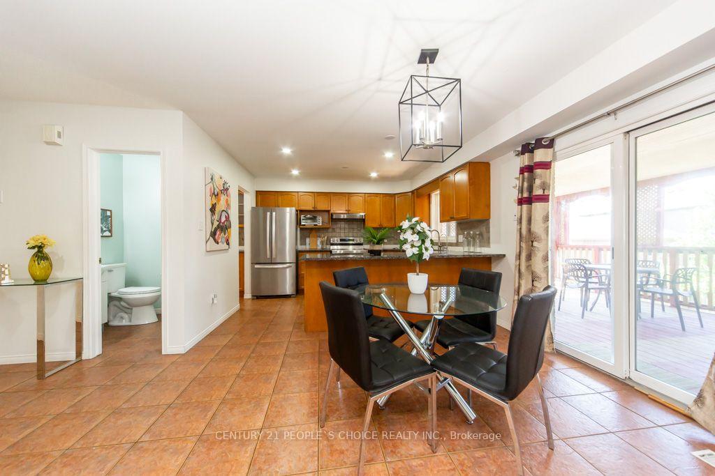 Photo 12 of 64 Milson Crescent, Guelph, Kortright Hills — HOMEH