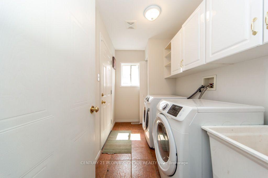 Photo 21 of 64 Milson Crescent, Guelph, Kortright Hills — HOMEH