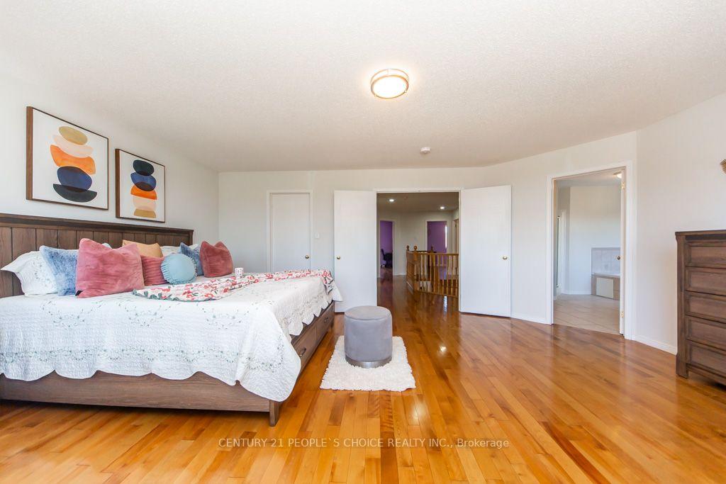 Photo 25 of 64 Milson Crescent, Guelph, Kortright Hills — HOMEH