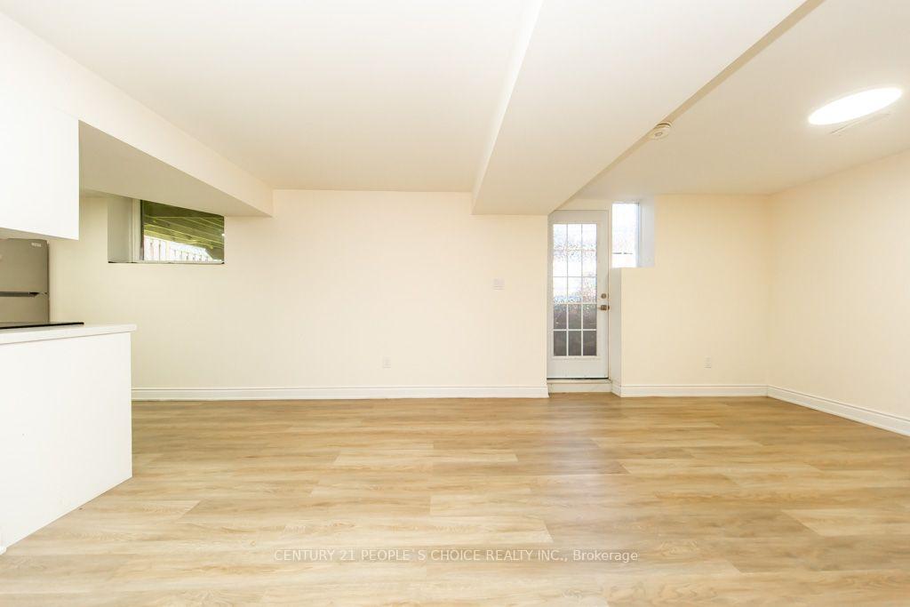 Photo 35 of 64 Milson Crescent, Guelph, Kortright Hills — HOMEH